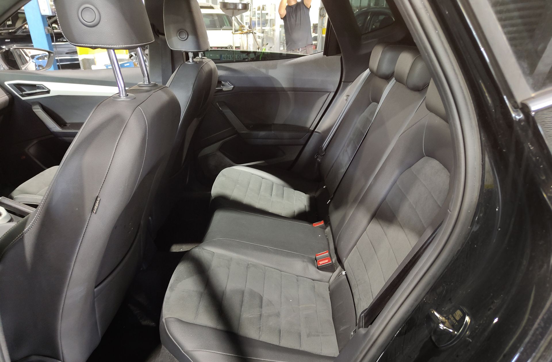 SEAT Arona 1.6 TDI Xcellence DSG - foto 14