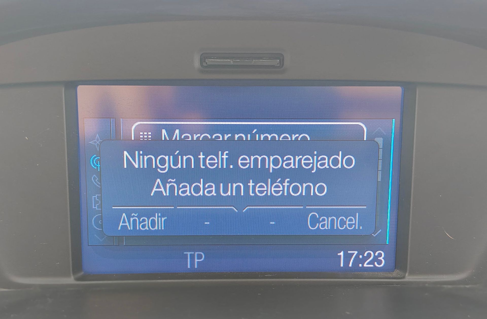 Ford Kuga 2.0 TDCi Titanium 4x2 - foto 33