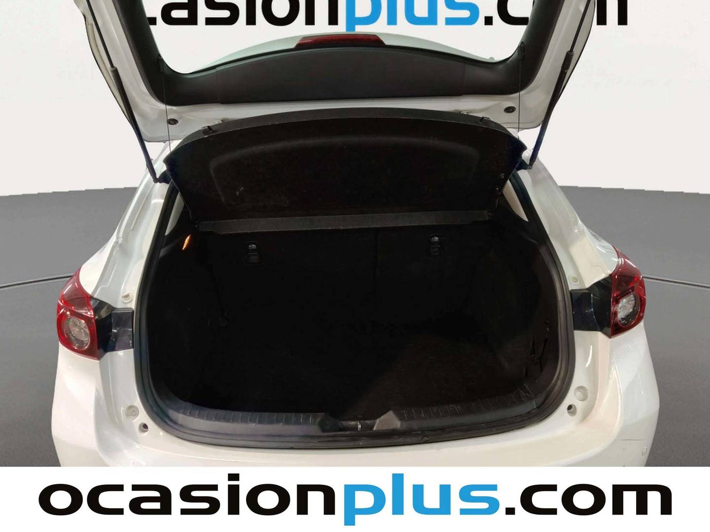 Fotos maletero Mazda Mazda3 Mazda Mazda 3 1.5 GE MT Style Confort (100 CV)