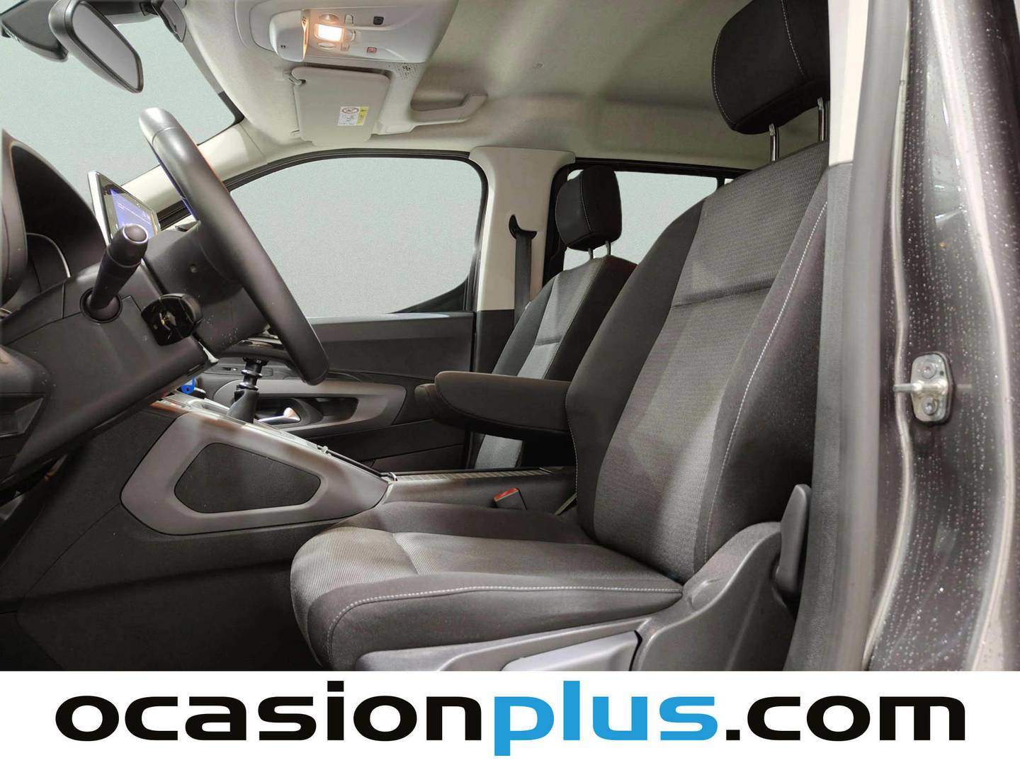 Foto asientos delanteros Toyota Proace City Verso Toyota Proace City Verso 1.5D Family Active L1 (131 CV)