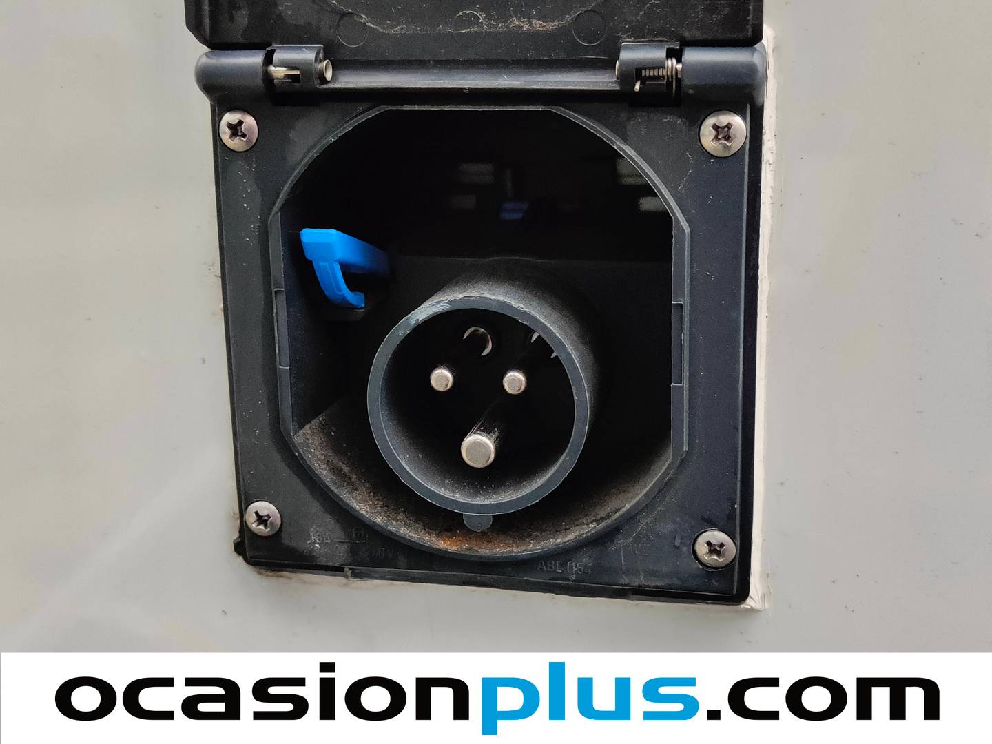 Foto Iveco Daily Iveco Daily 2.3 TD 35S 16 3520/H2 (156 CV) Camperizada