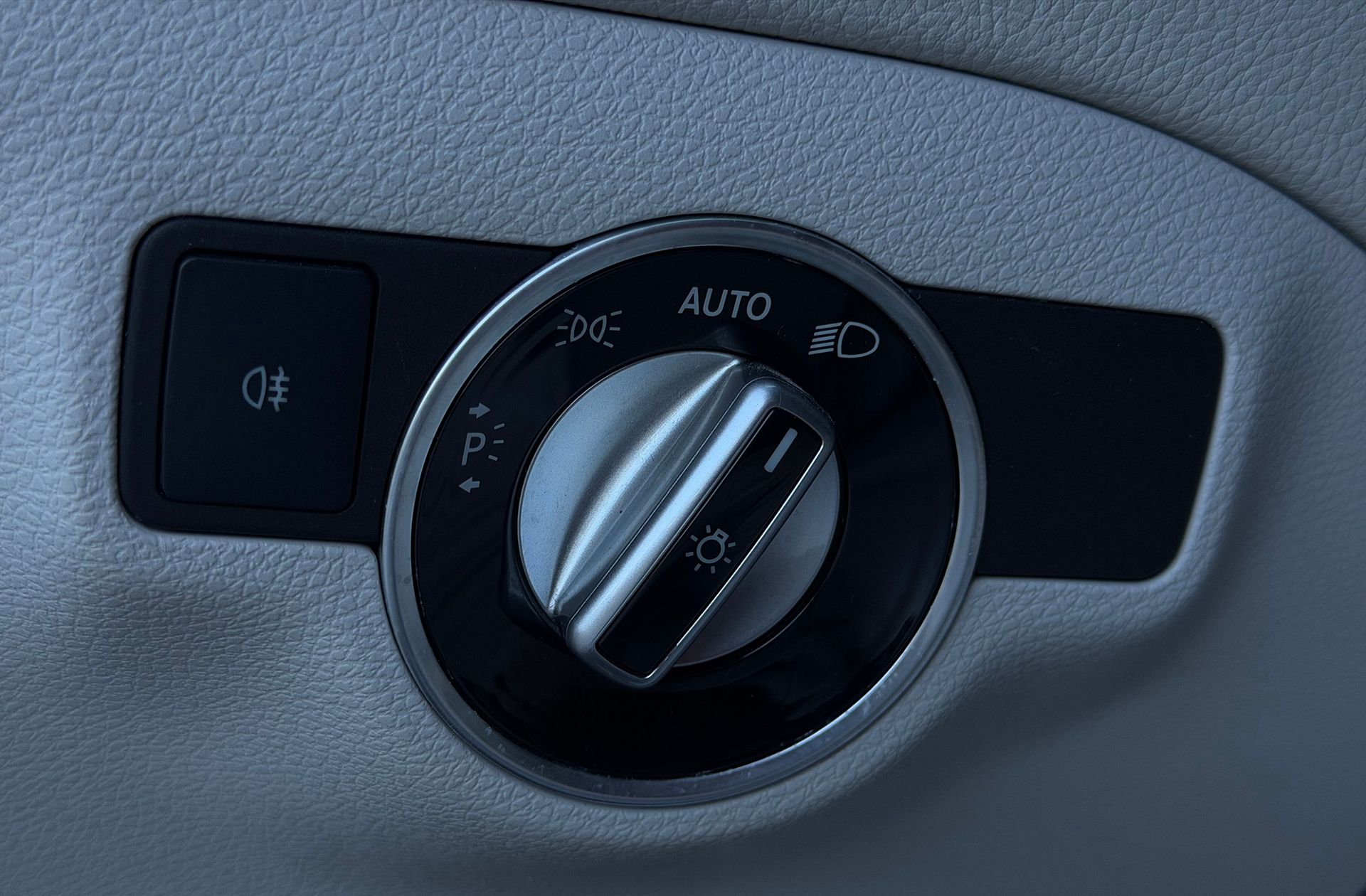 Mercedes-Benz CLA Shooting Brake 180 - foto 25