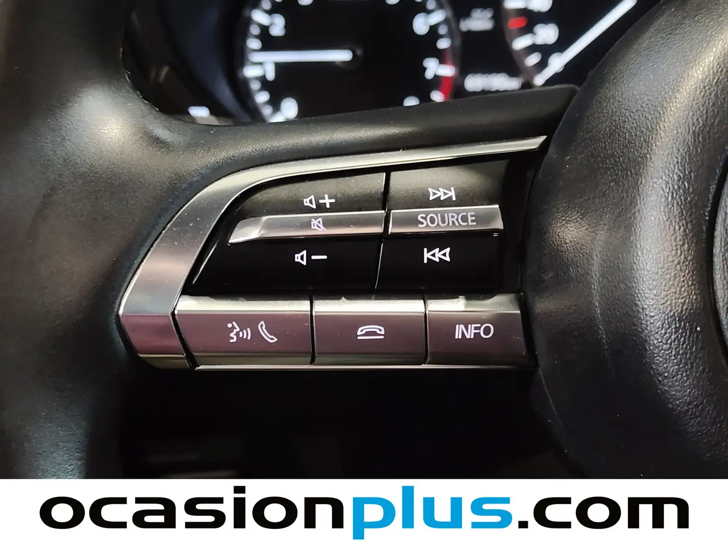 Foto Mazda Mazda3 Mazda Mazda 3 2.0 e-Skyactiv-G Evolution  (122 CV)