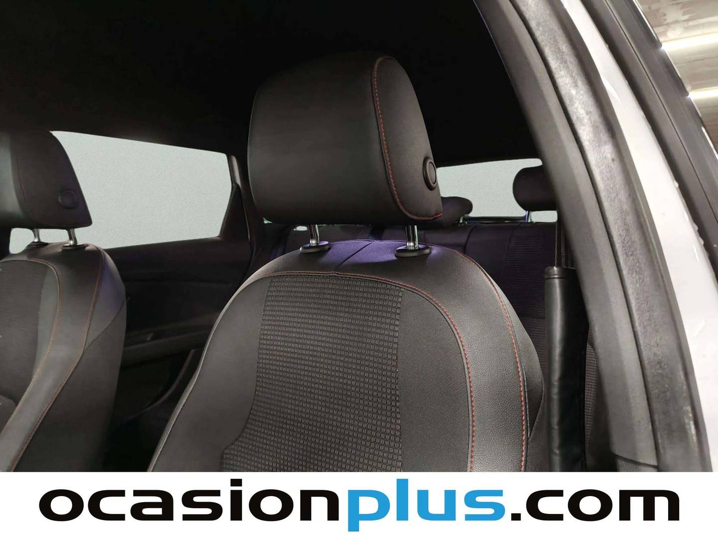 Foto Seat León SEAT León ST ST 1.5 EcoTSI S&S FR Edition Plus (130 CV)