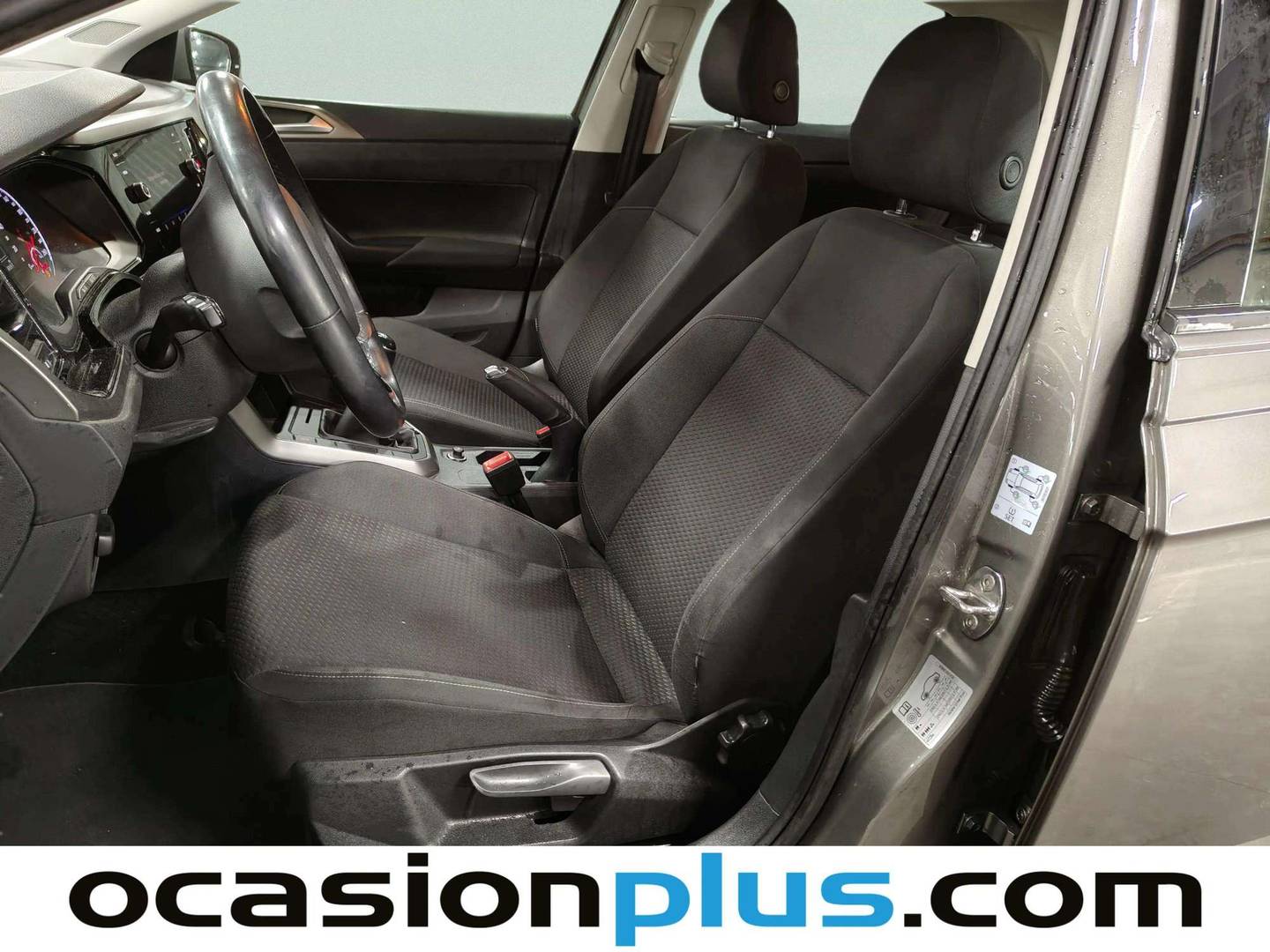 Foto asientos delanteros Volkswagen Polo Volkswagen Polo Advance 1.0 TSI (95 CV)