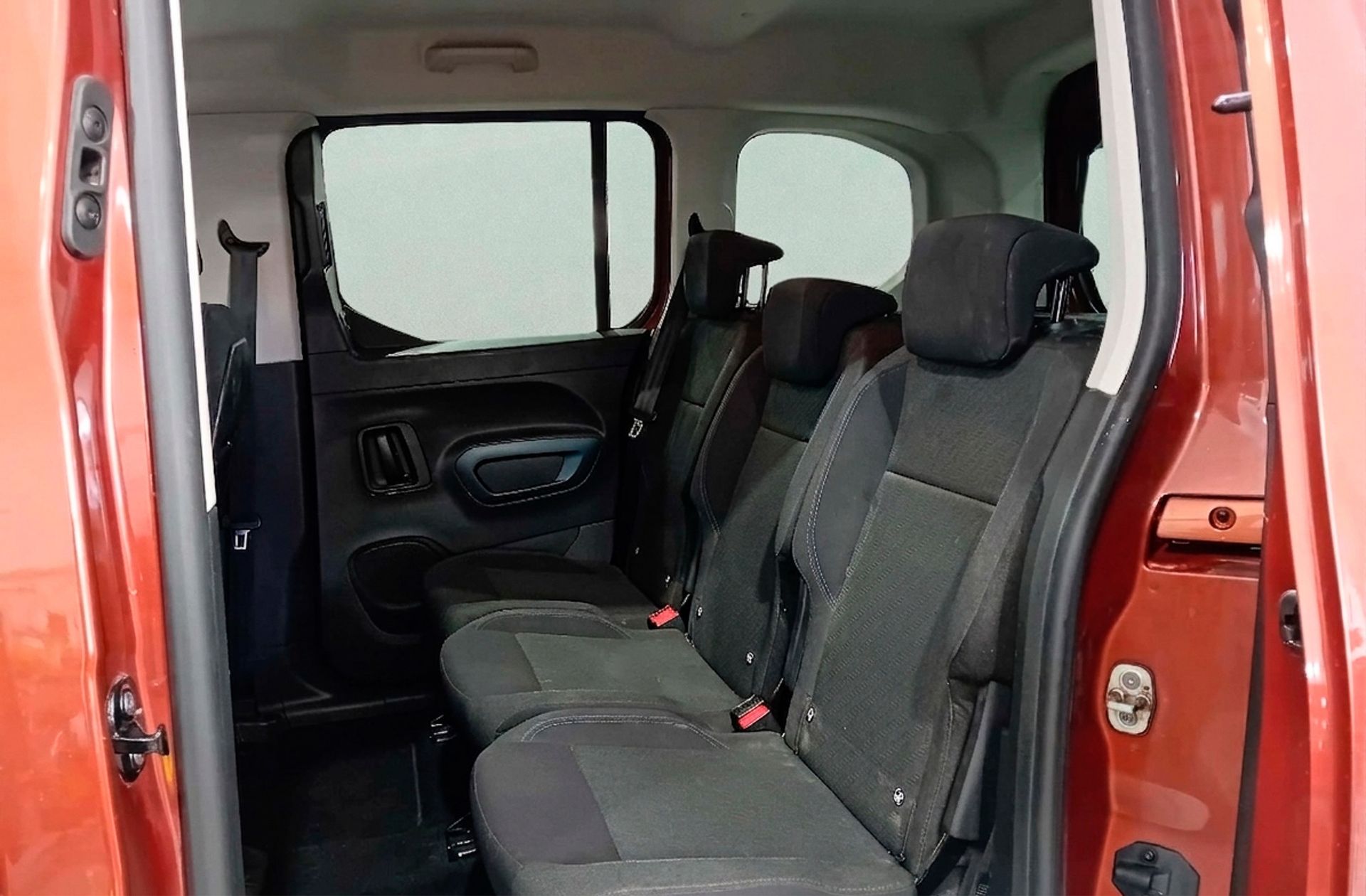 Peugeot Rifter BlueHDi 130 Allure Standard - foto 11