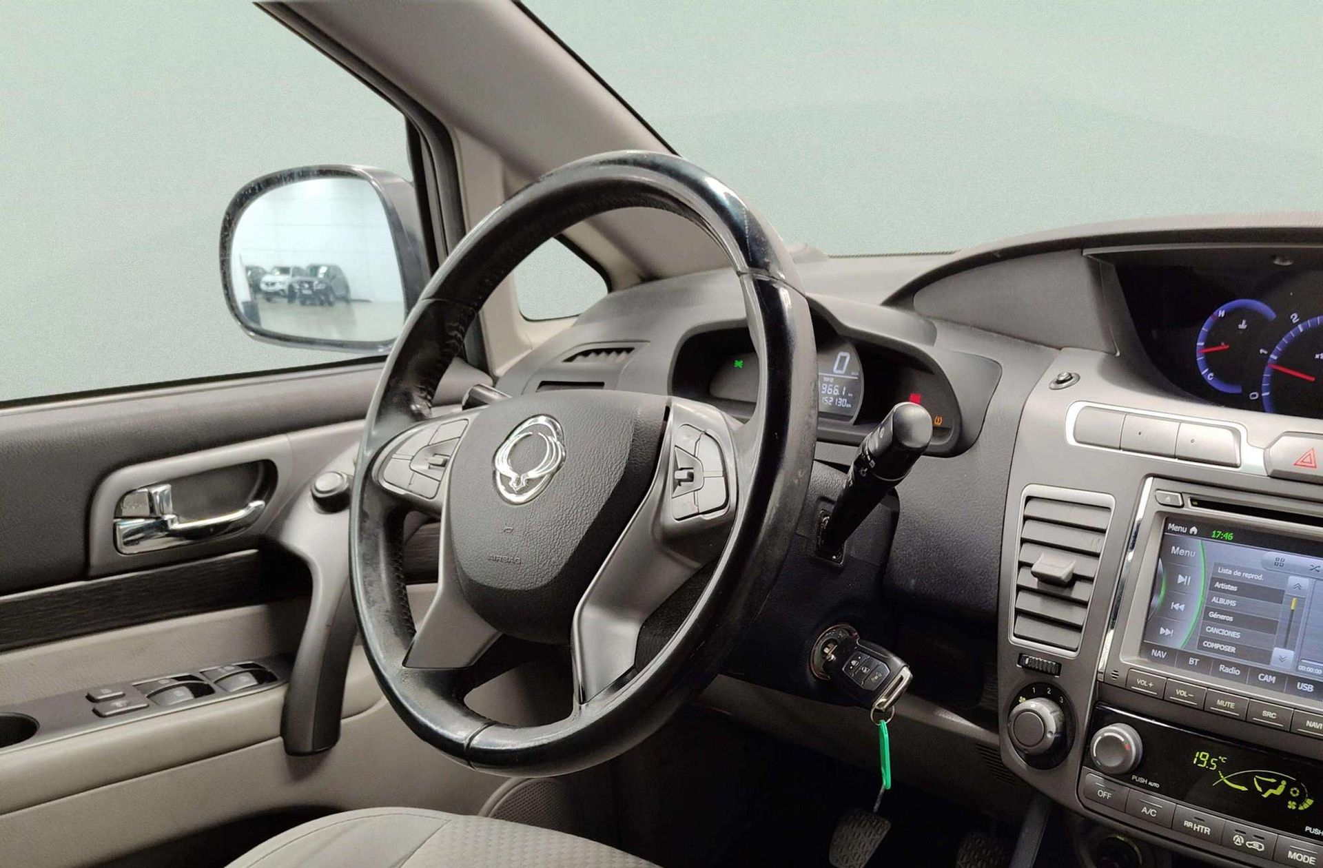 SsangYong Rodius D22T Premium 7 plazas - foto 23