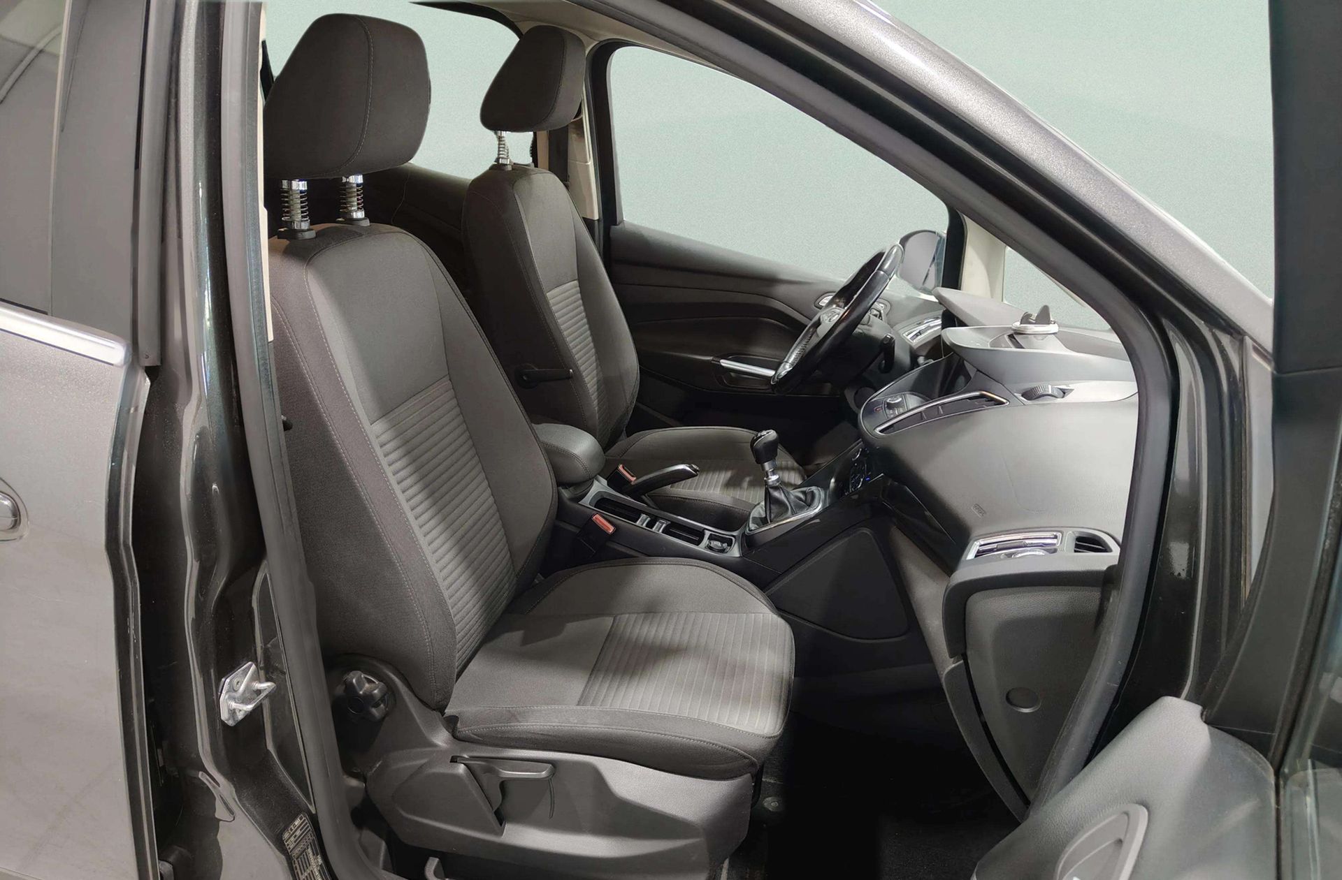 Ford Grand C-Max 1.5 TDCi Titanium - foto 19