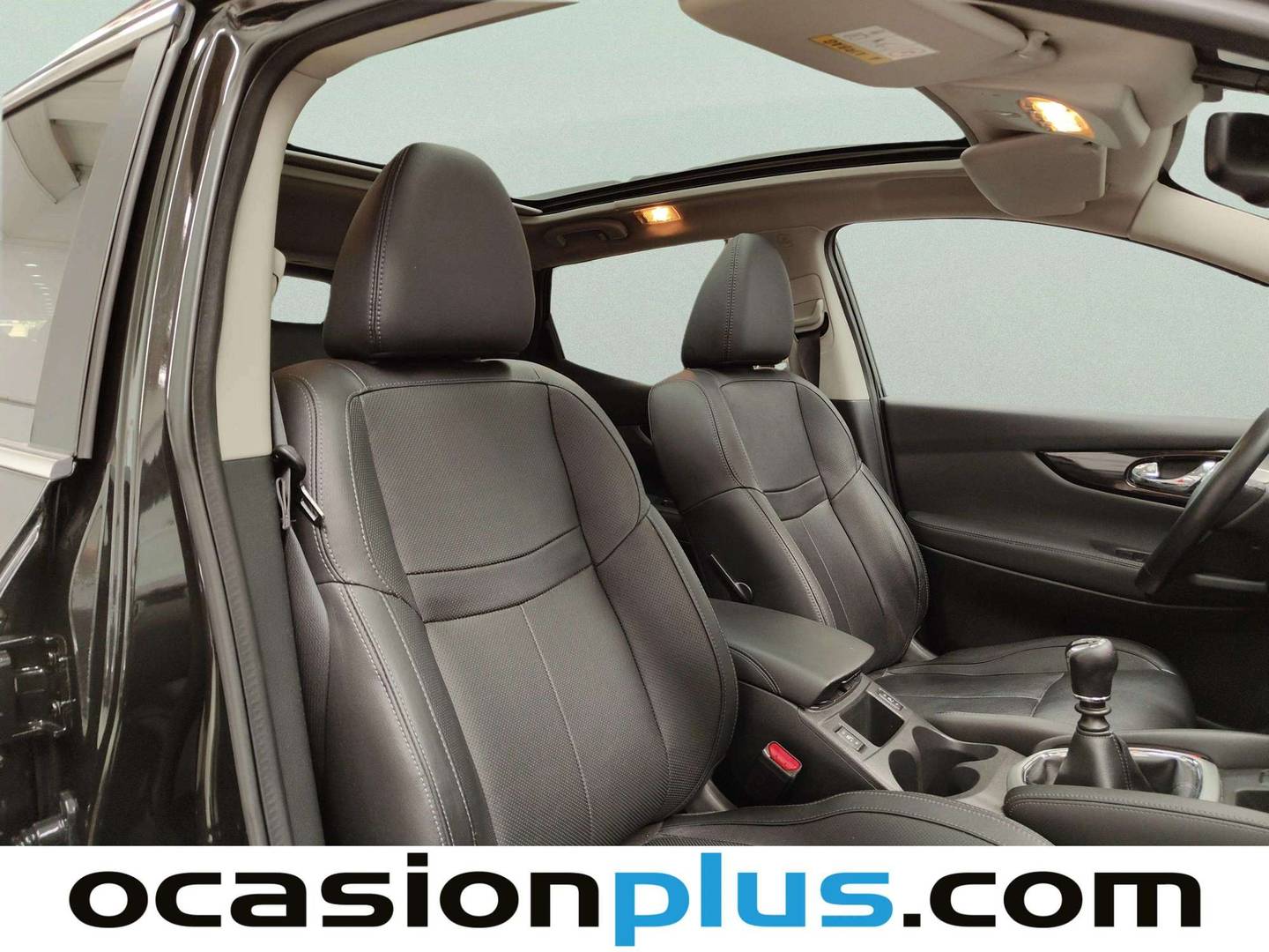 Extras y acabados del Nissan QASHQAI Nissan Qashqai dCi 110 Tekna 4x2 (110 CV)