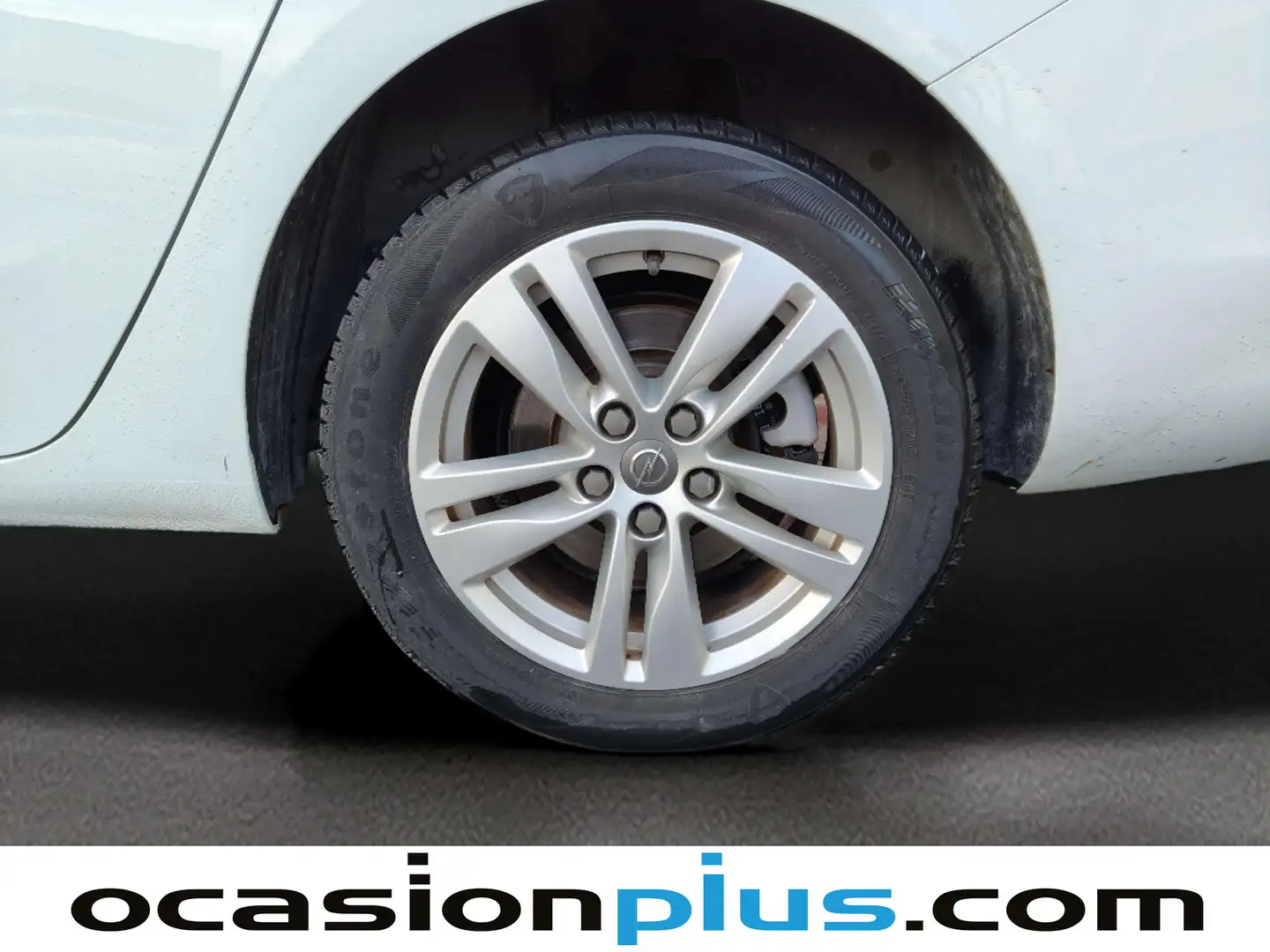 Foto Opel Astra Opel Astra 1.6 CDTI Sports Tourer S/S Business + (136 CV)