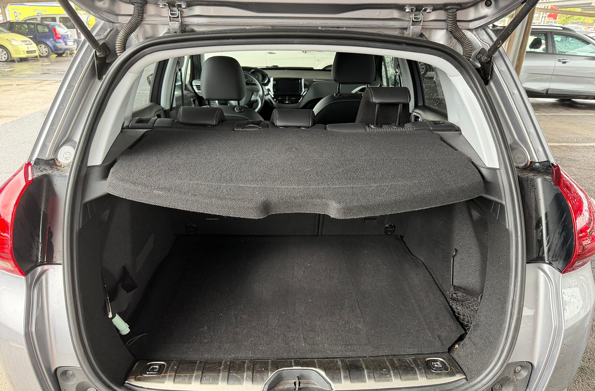 Peugeot 2008 BlueHDi 100 Allure - foto 13