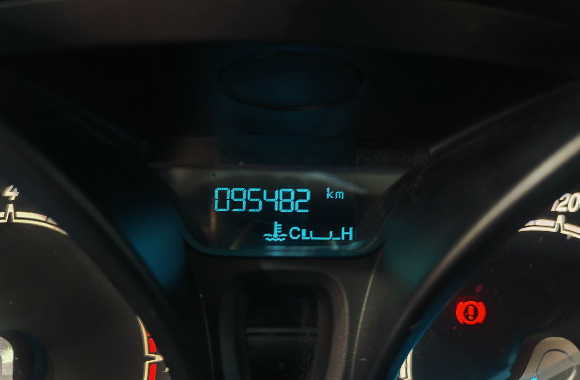 Ford Tourneo Courier 1.0 EcoBoost Sport - foto 11