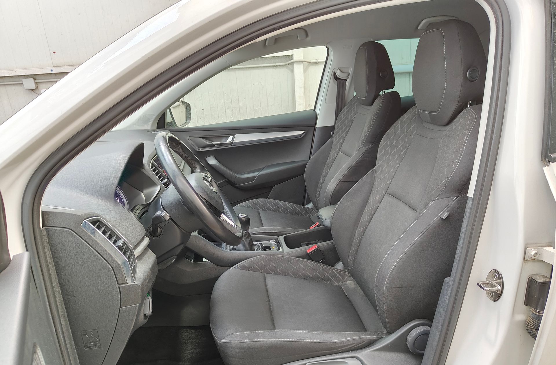 Škoda Karoq 1.0 TSI Ambition - foto 10