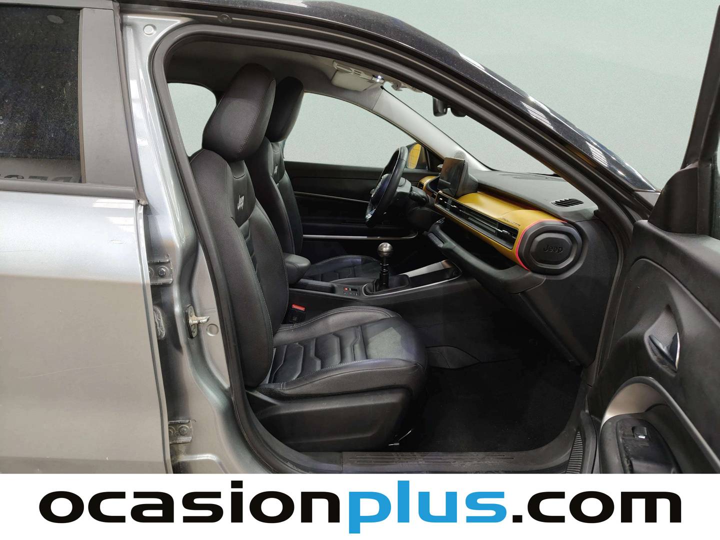 Foto Jeep Avenger Jeep Avenger 1.2 G Summit (100 CV)