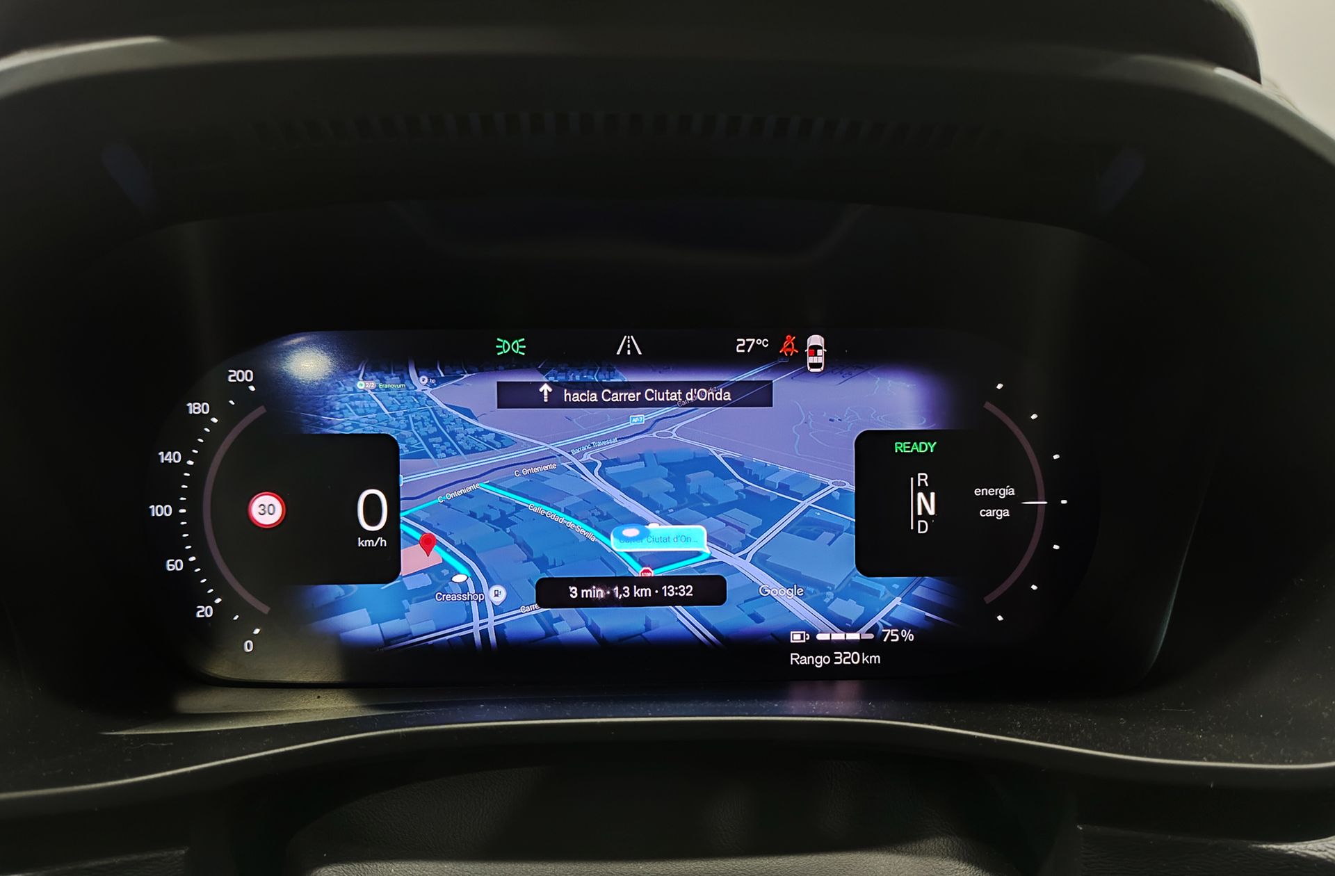 Volvo XC40 Recharge Plus - foto 22
