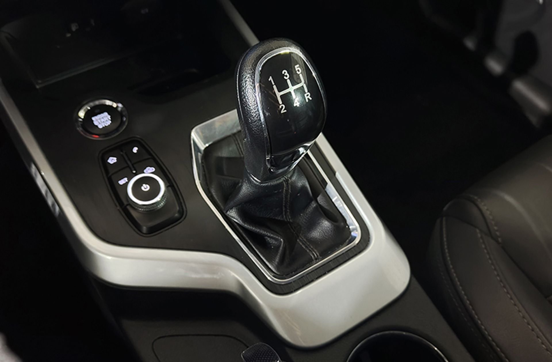 DR AUTOMOBILES DR 4.0 DR4 1.5 - foto 5