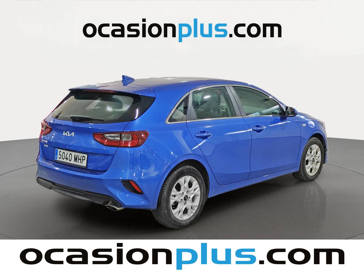 Foto trasera KIA Ceed KIA Ceed 1.6 MHEV iMT Drive (136 CV) derecha