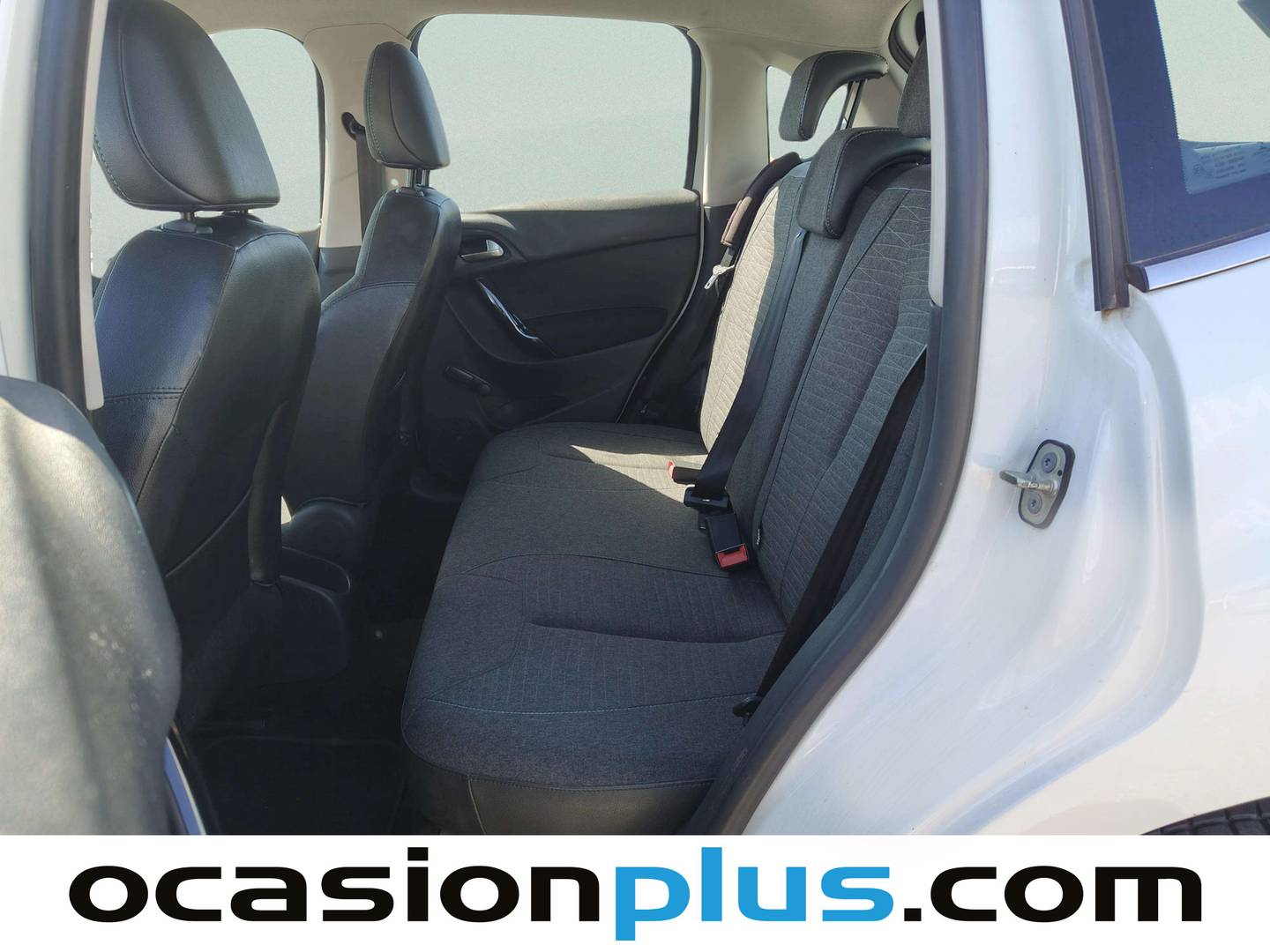 Foto asientos traseros Citroën C3 Citroen C3 BlueHDi 75 Live Edition (75 CV)