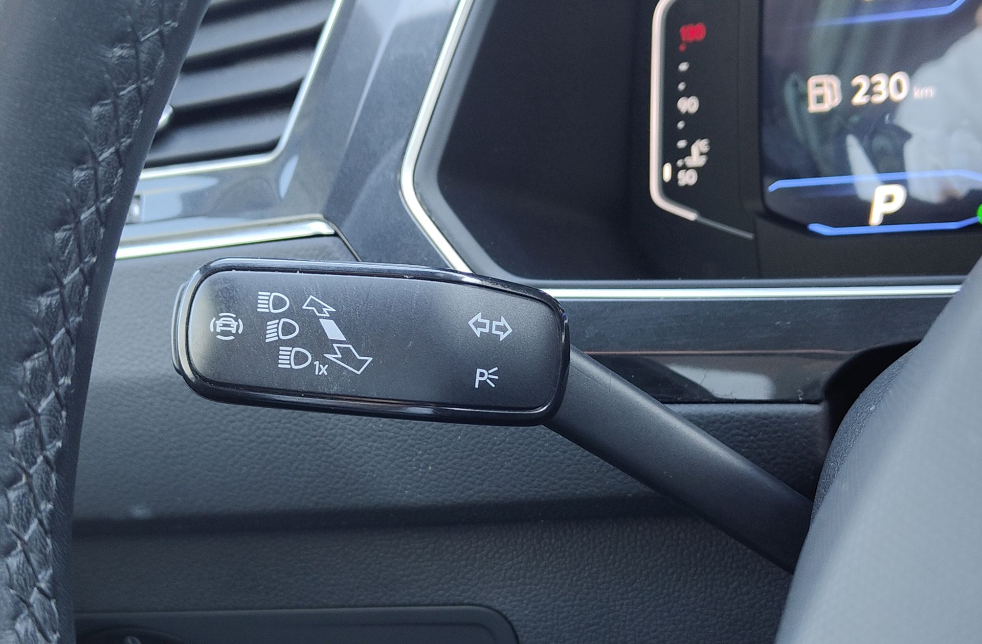 Volkswagen Tiguan R-Line 2.0 TDI DSG - foto 33