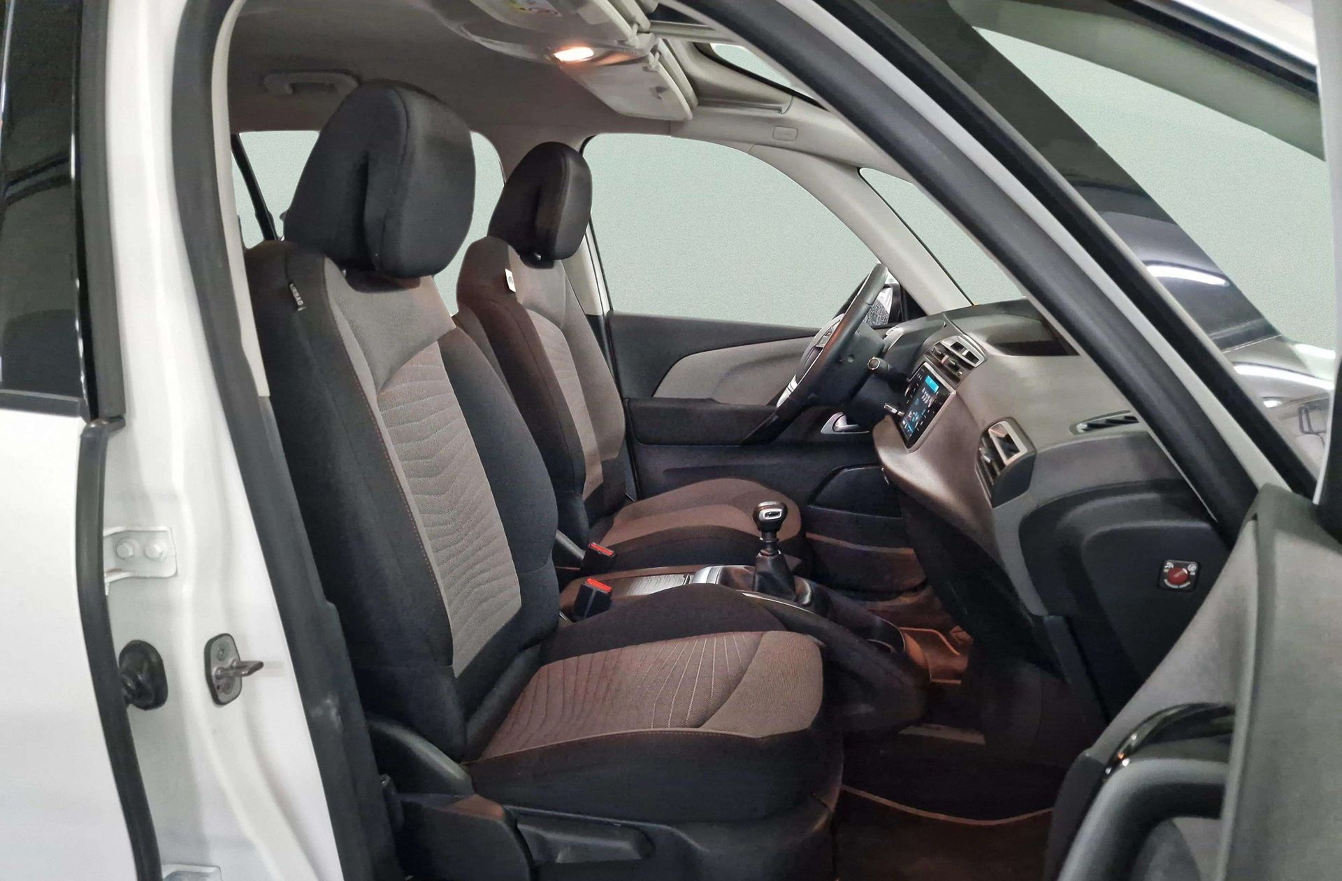 Citroën C4 Grand SpaceTourer PureTech 130 C-Series 7 plazas - foto 20