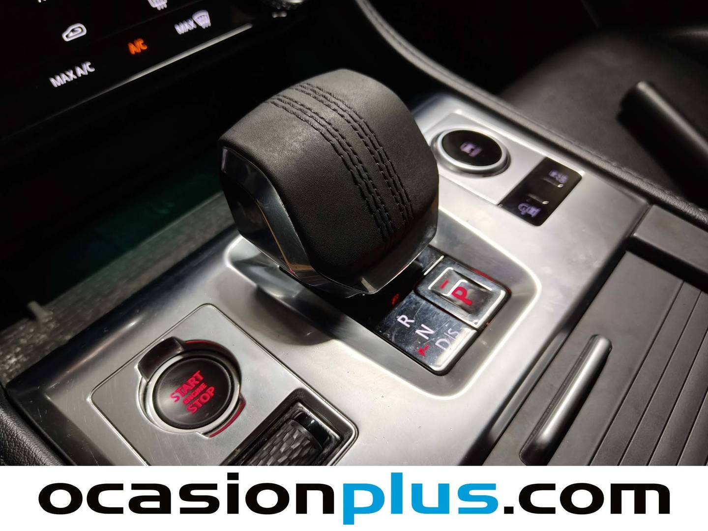 Foto Jaguar F-Pace Jaguar F-PACE 2.0D I4 MHEV Standard S AWD Auto  (204 CV)