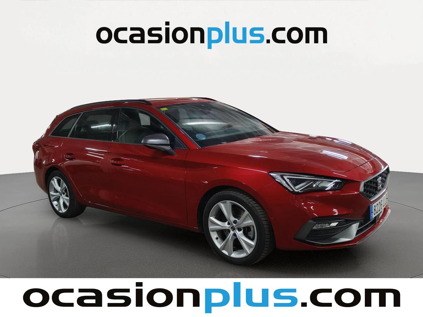 Foto delantera Seat León Seat León ST 1.5 eTSI S&S FR DSG (150 CV) derecha