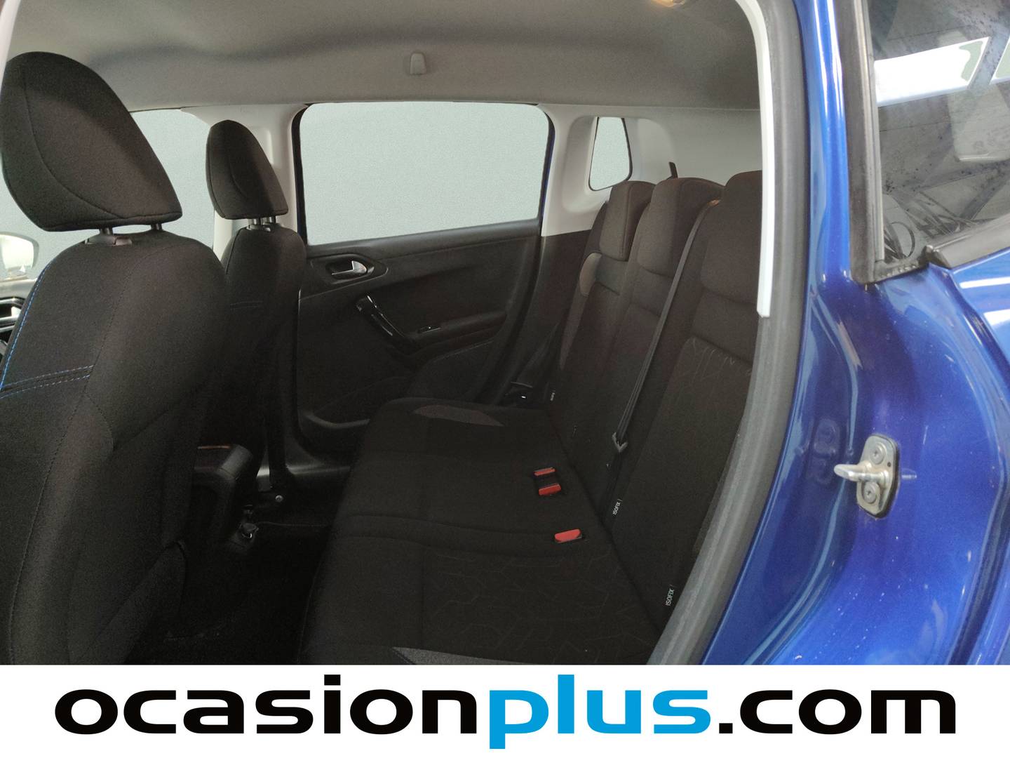 Foto Peugeot 2008 Peugeot 2008 PureTech 110 S&S Signature (110 CV)