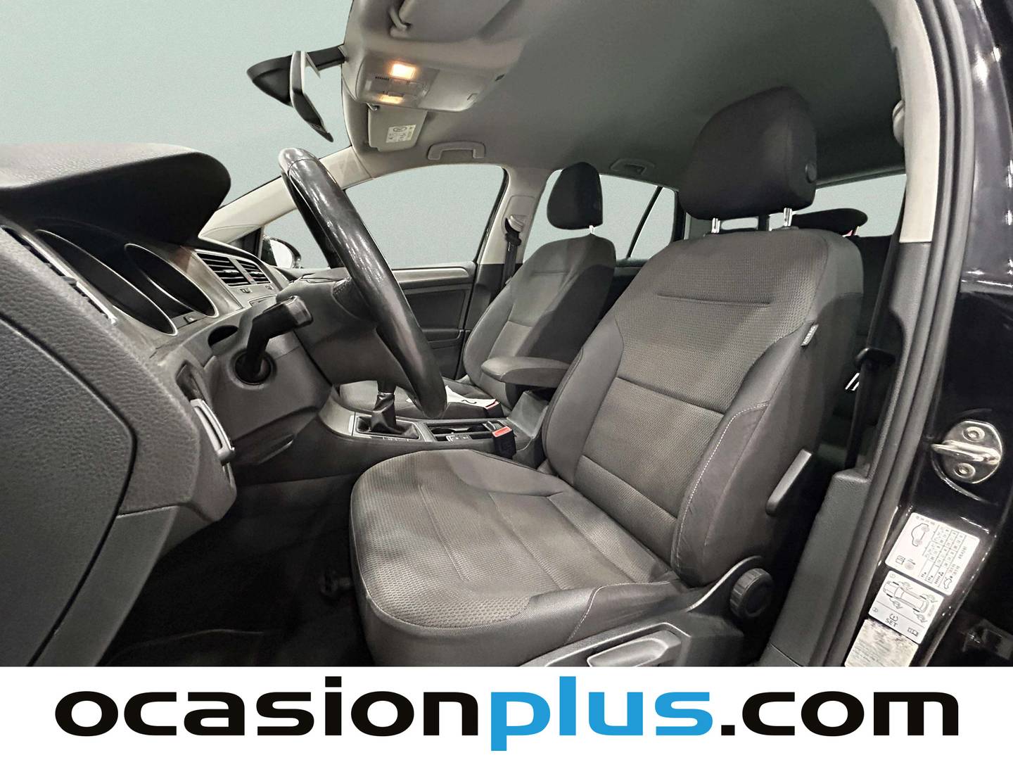 Foto asientos delanteros Volkswagen Golf Volkswagen Golf Advance 1.6 TDI BMT (110 CV)