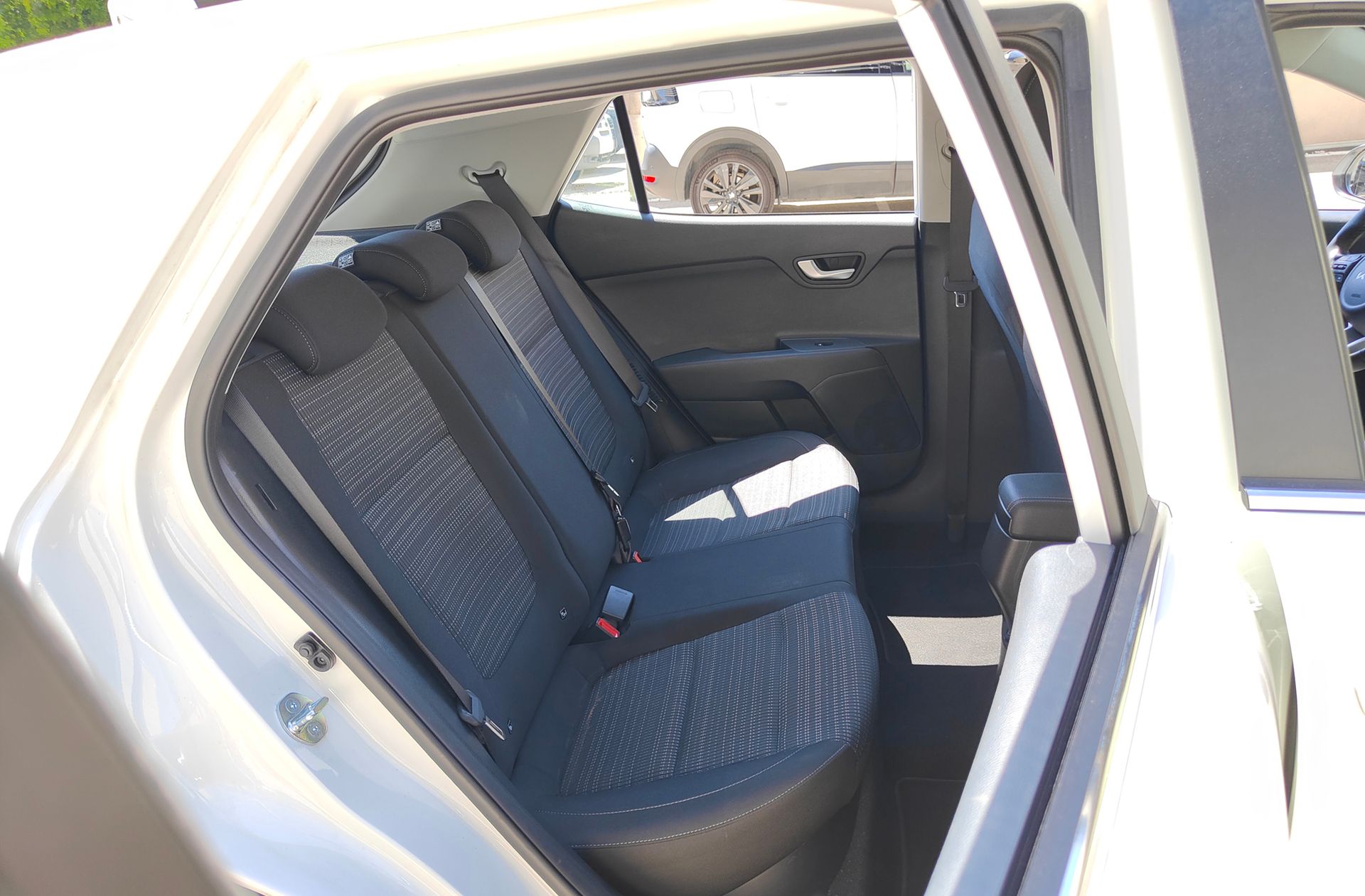 Kia Stonic 1.0 T-GDi MHEV Drive - foto 15