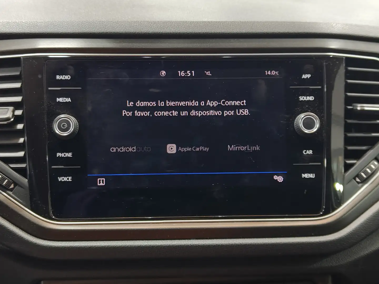 Foto Volkswagen T-Roc Volkswagen T-Roc Advance Style 1.0 TSI  (115 CV)