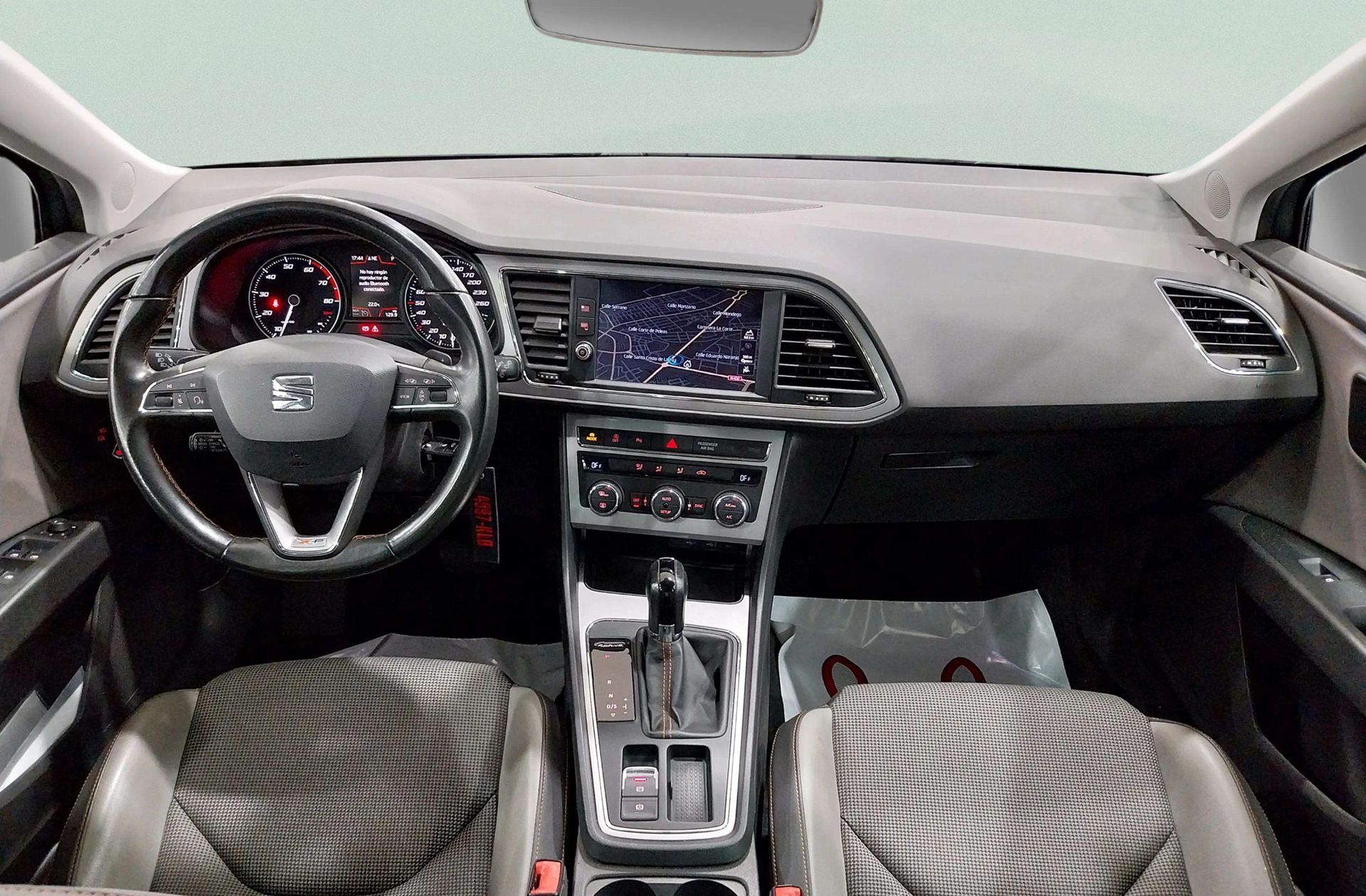 SEAT León ST 1.8 TSI X-perience Titan Desert 4Drive DSG - foto 7
