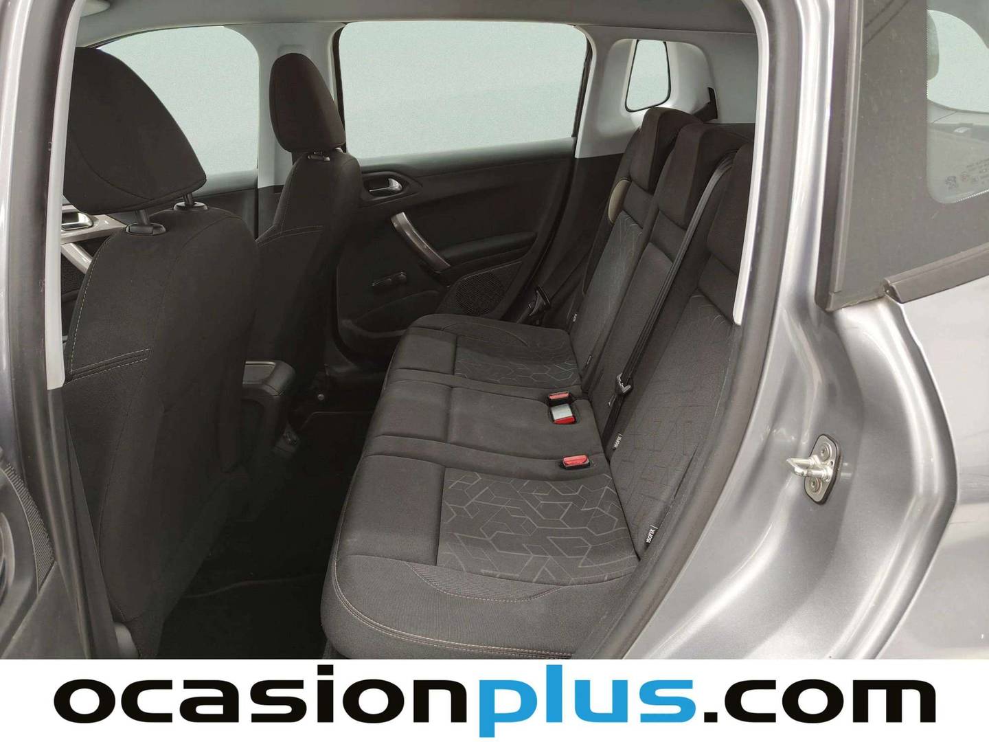 Foto asientos traseros Peugeot 2008 Peugeot 2008 BlueHDi 100 S&S Active (100 CV)