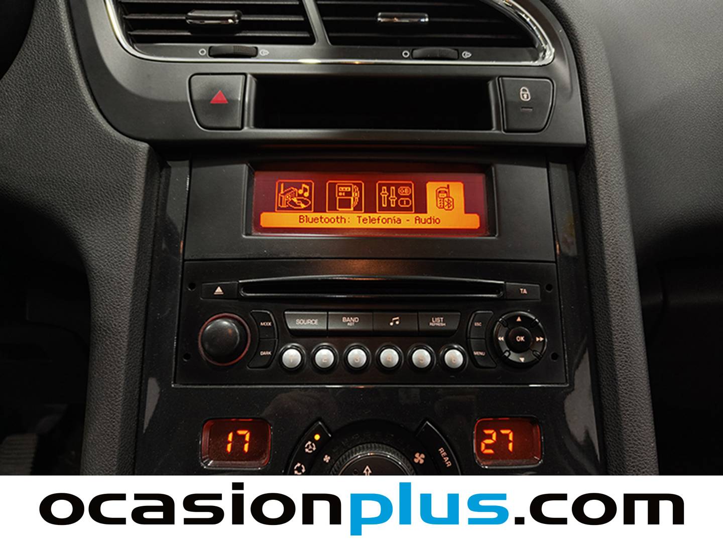 Equipamiento del Peugeot 5008 Peugeot 5008 Active VTi  (120 CV) 7 Plazas