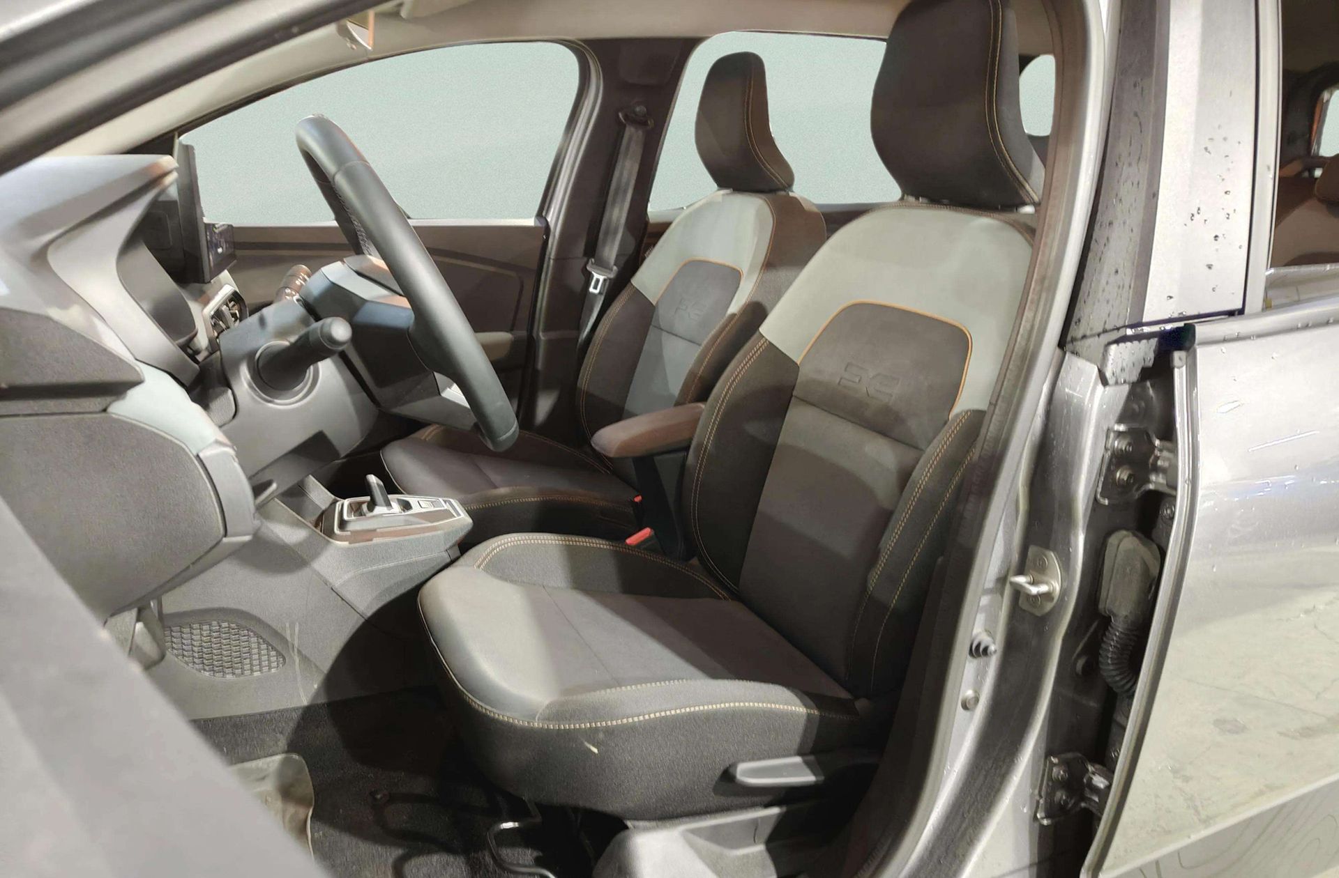 Dacia Jogger Extreme Hybrid 7 plazas - foto 11