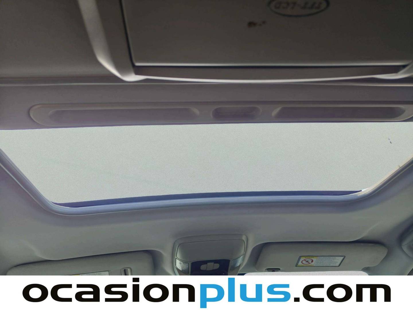 Foto SsangYong Rodius Ssangyong Rodius 2.0 e-Xdi Limited 4x4 Auto (155 CV) 7 Plazas