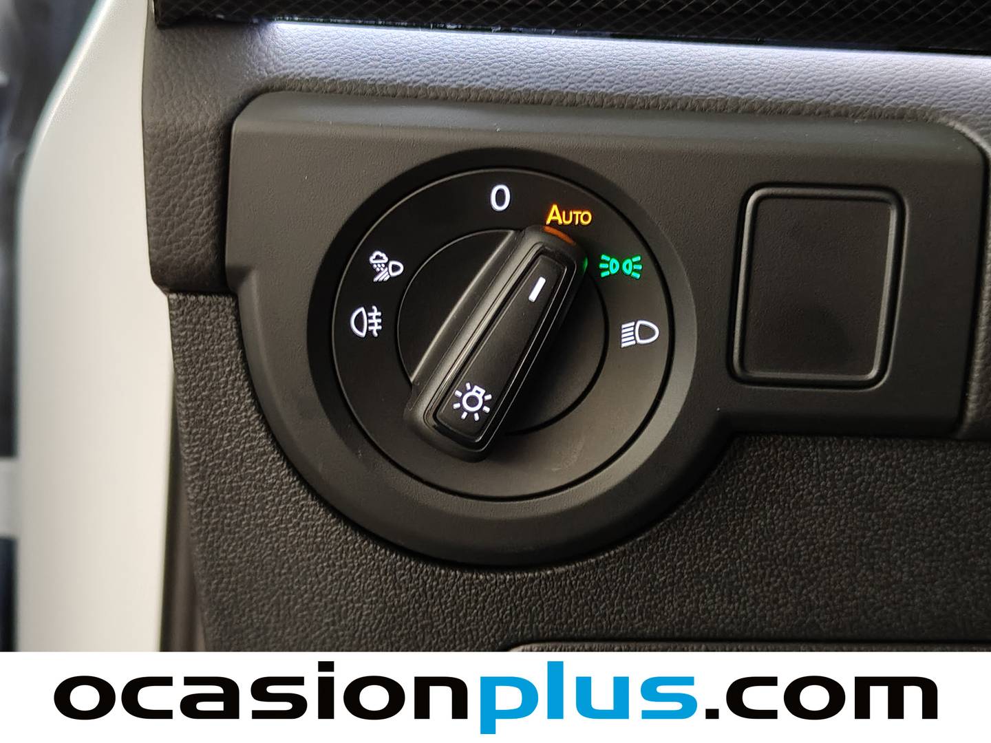 Foto Volkswagen T-Cross Volkswagen T-Cross R-Line 1.0 TSI (116 CV) DSG