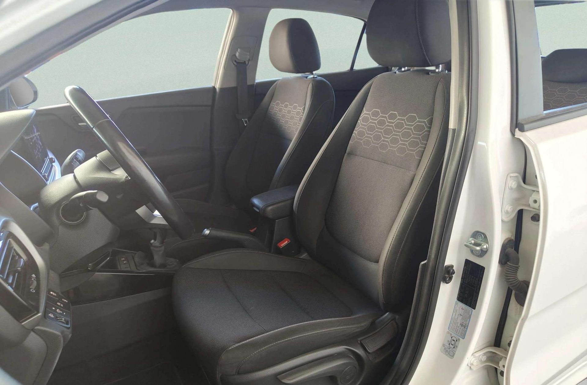 Kia Rio 1.0 T-GDi MHEV iMT Drive - foto 11