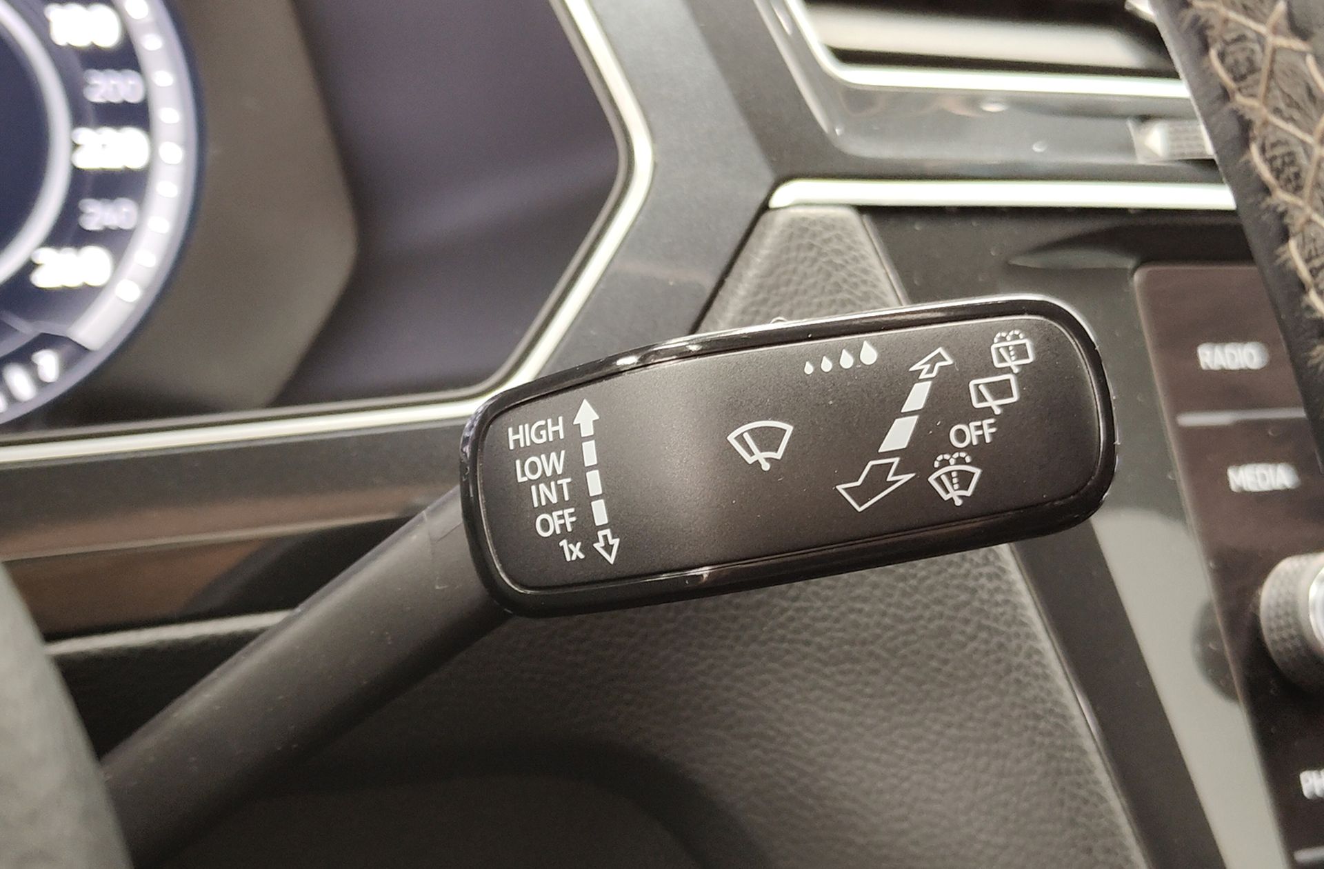 Volkswagen Tiguan Sport 2.0 TDI DSG - foto 38