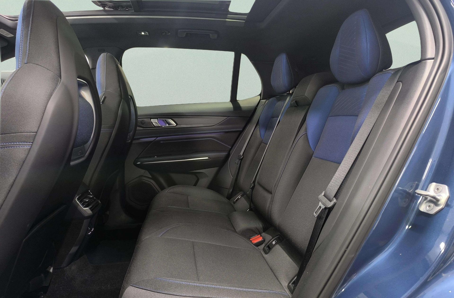 Lynk & Co 01 1.5 PHEV - foto 14