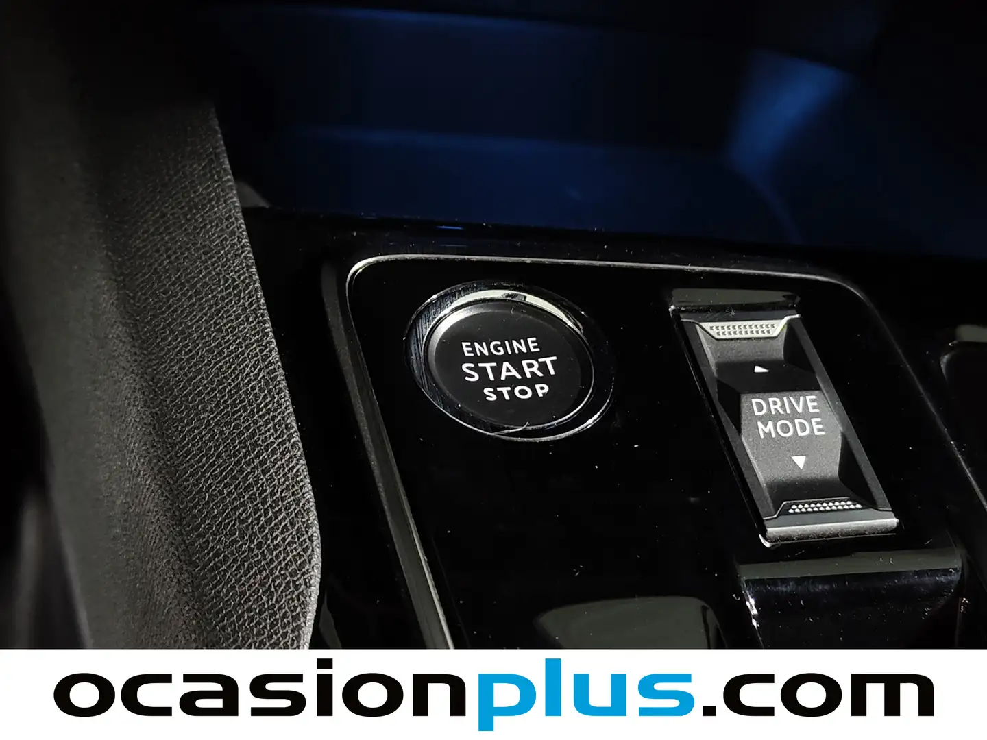 Foto Peugeot 3008 Peugeot 3008 PureTech 130 S&S Allure Pack EAT8 (130 CV)