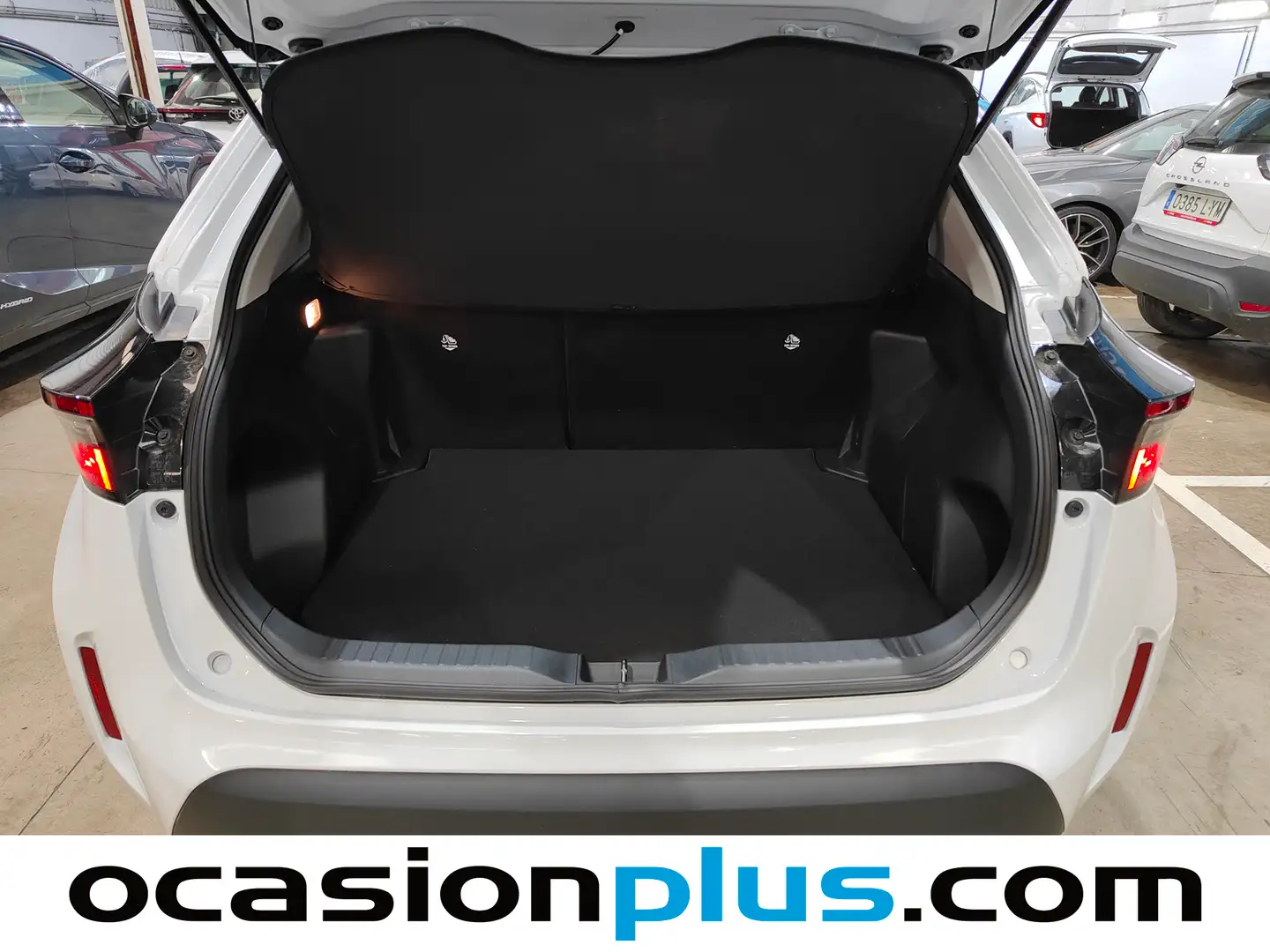 Foto Toyota Yaris Cross Toyota Yaris Cross 120H Business Plus (116 CV)