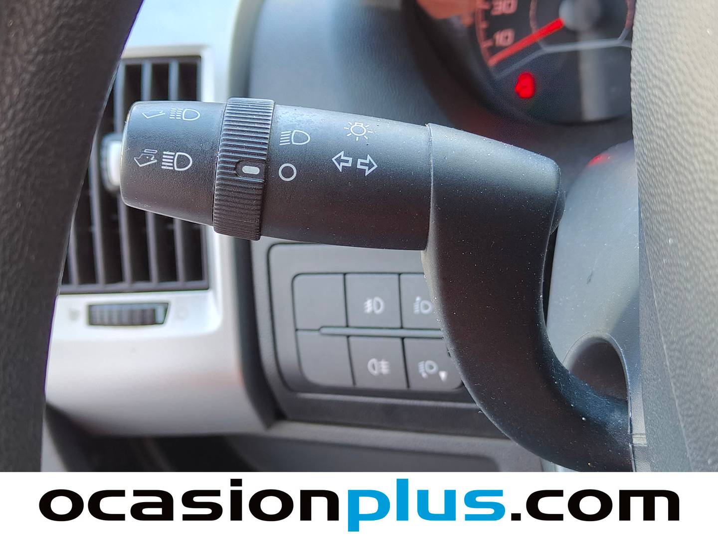 Extras y acabados del Fiat Ducato Fiat Ducato Furgon 2.3 Multijet 35 Largo Techo Alto (130 CV)