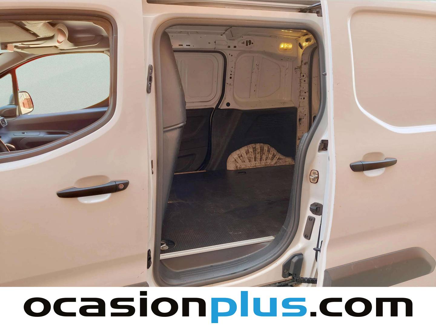 Foto asientos traseros Citroën Berlingo Citroën Berlingo Furgon BlueHDi 100 Talla M Club (102 CV)