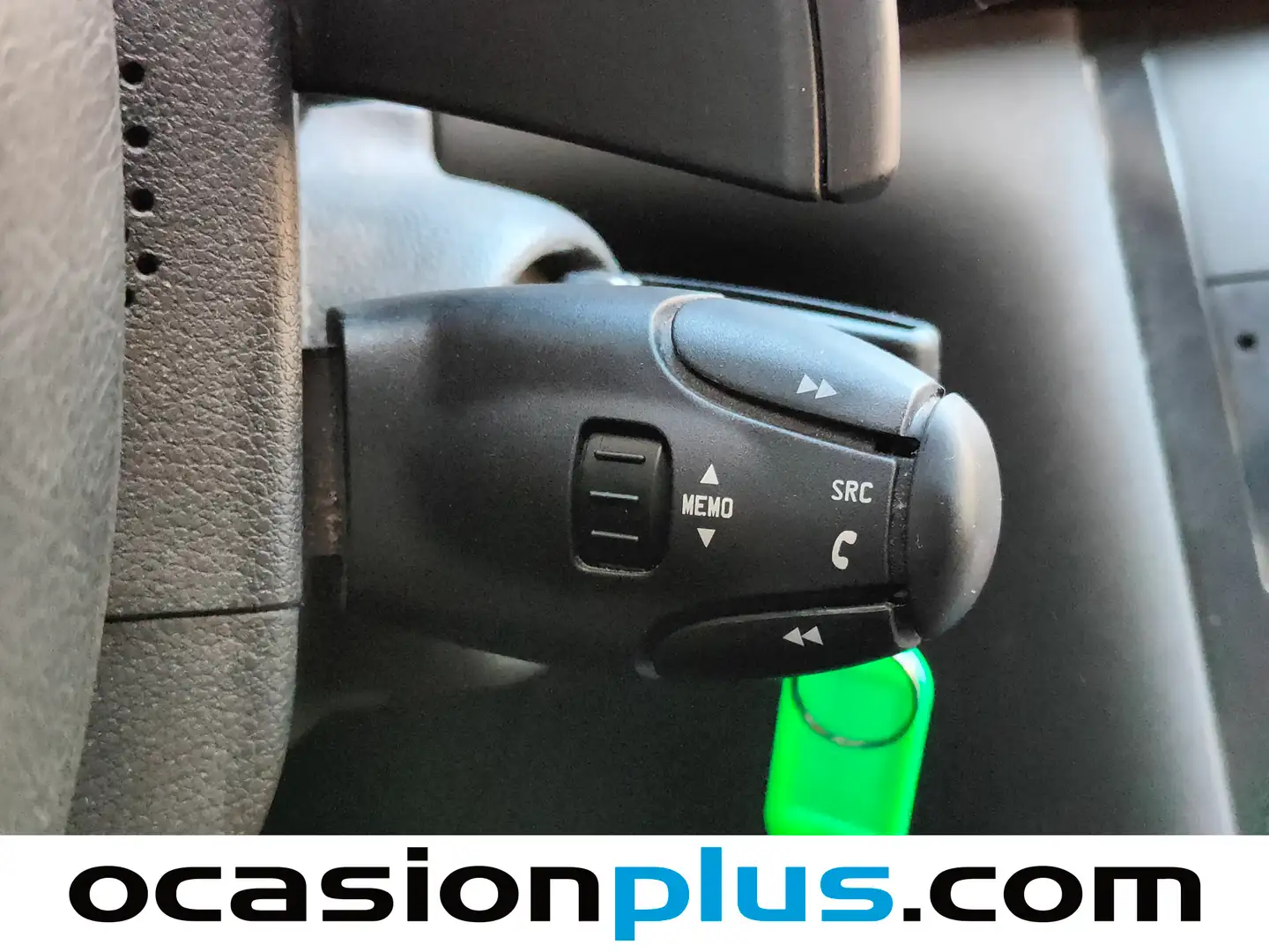 Foto Peugeot 3008 Peugeot 3008 1.6 e-HDI Active FAP ETG6 Blue Lion (115 CV)