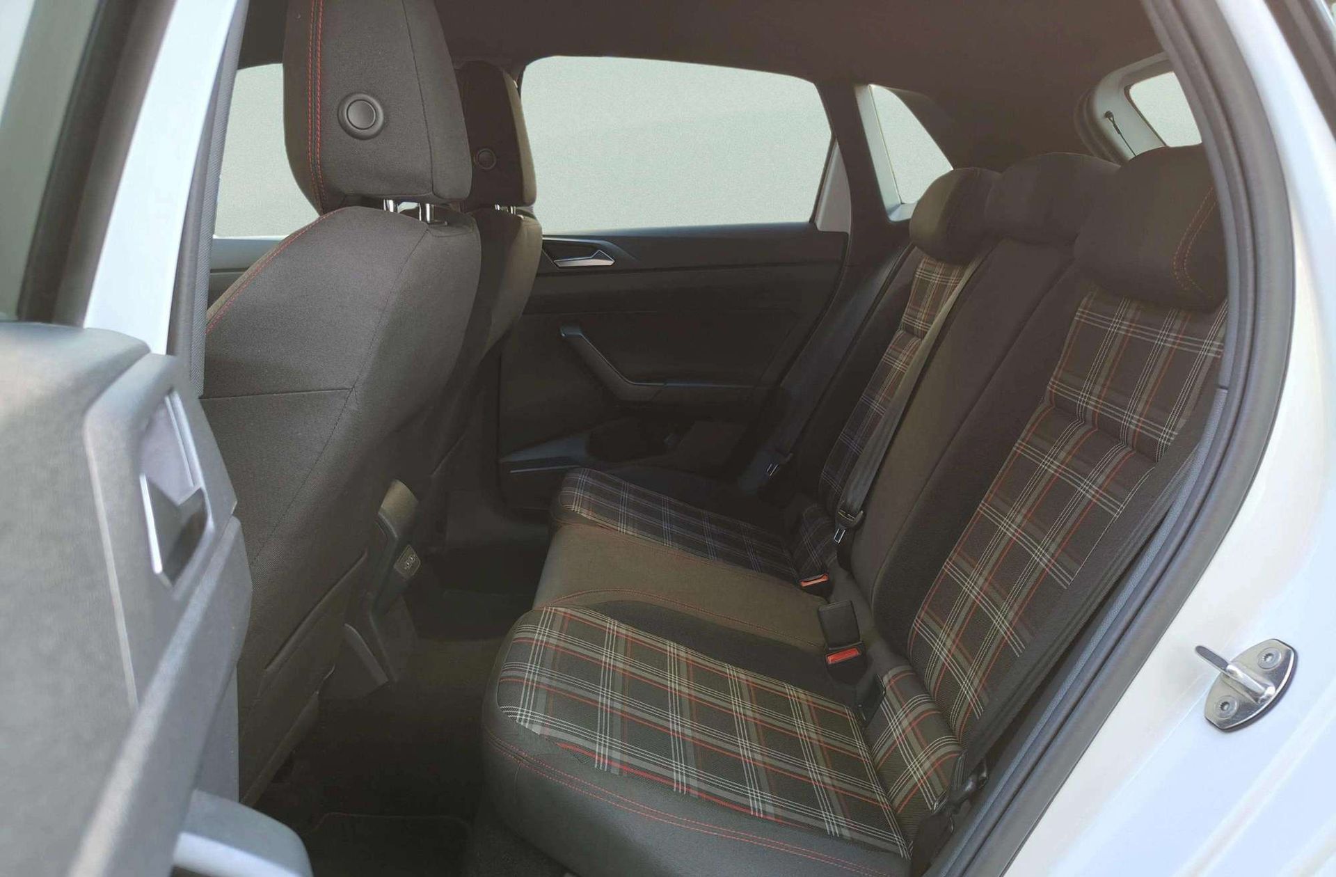 Volkswagen Polo GTI 2.0 TSI DSG - foto 13