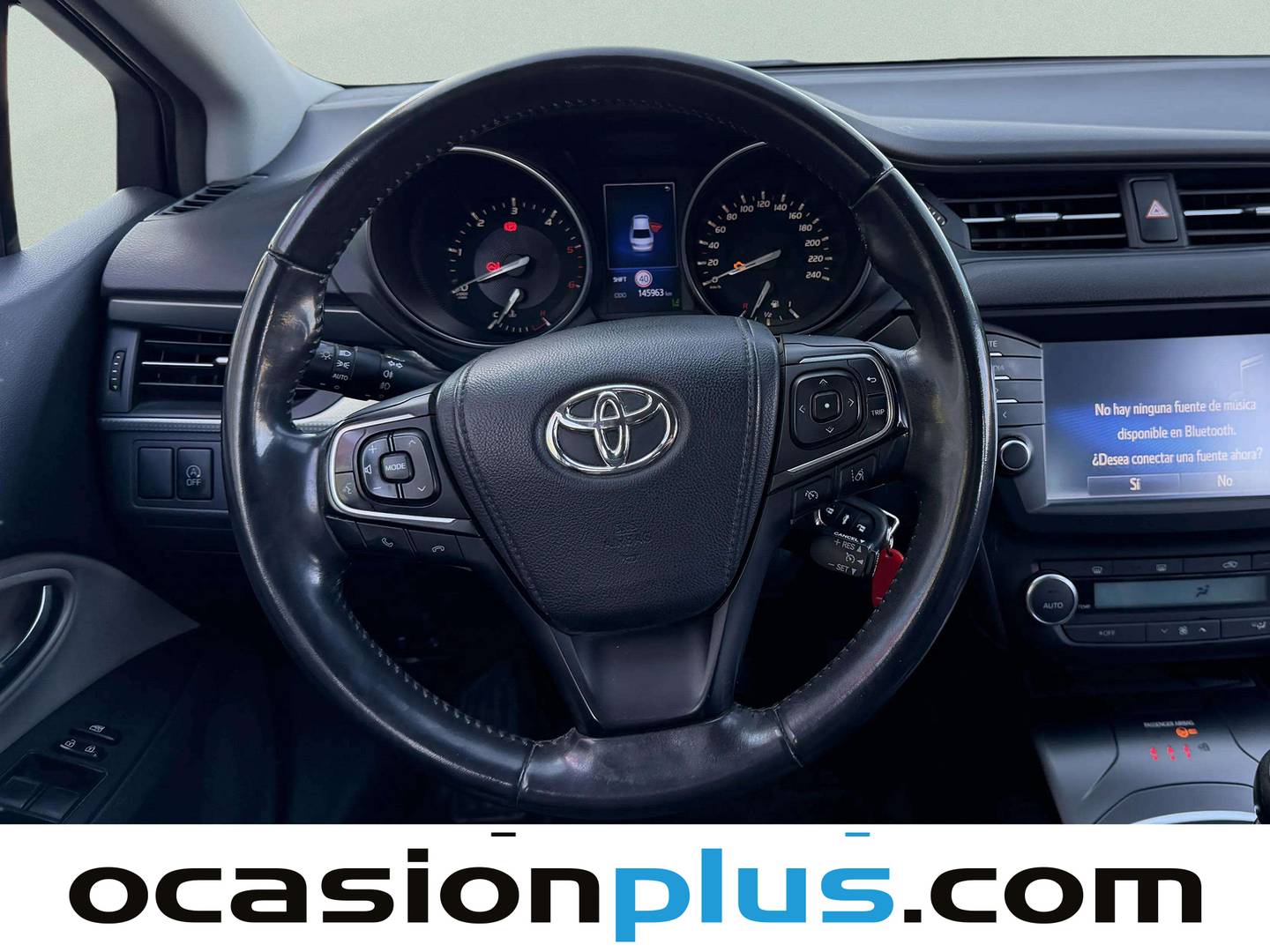Toyota Avensis Toyota Avensis 150D Advance (143 CV) manual