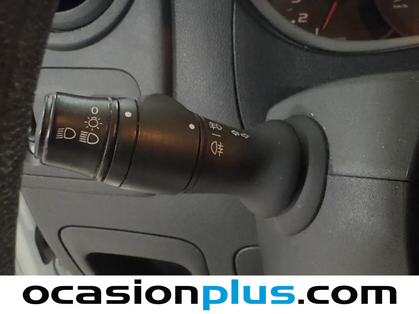 Foto Renault Master Renault Master Furgon dCi 130 DC T L2H2 3500 E6 (130 CV) Camperizada 3 Plazas