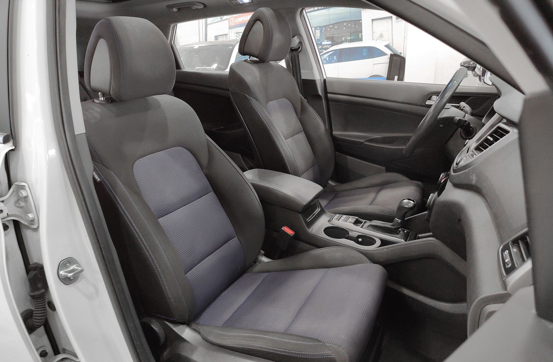 Hyundai Tucson 2.0 CRDi Tecno Sky 4x4 - foto 19
