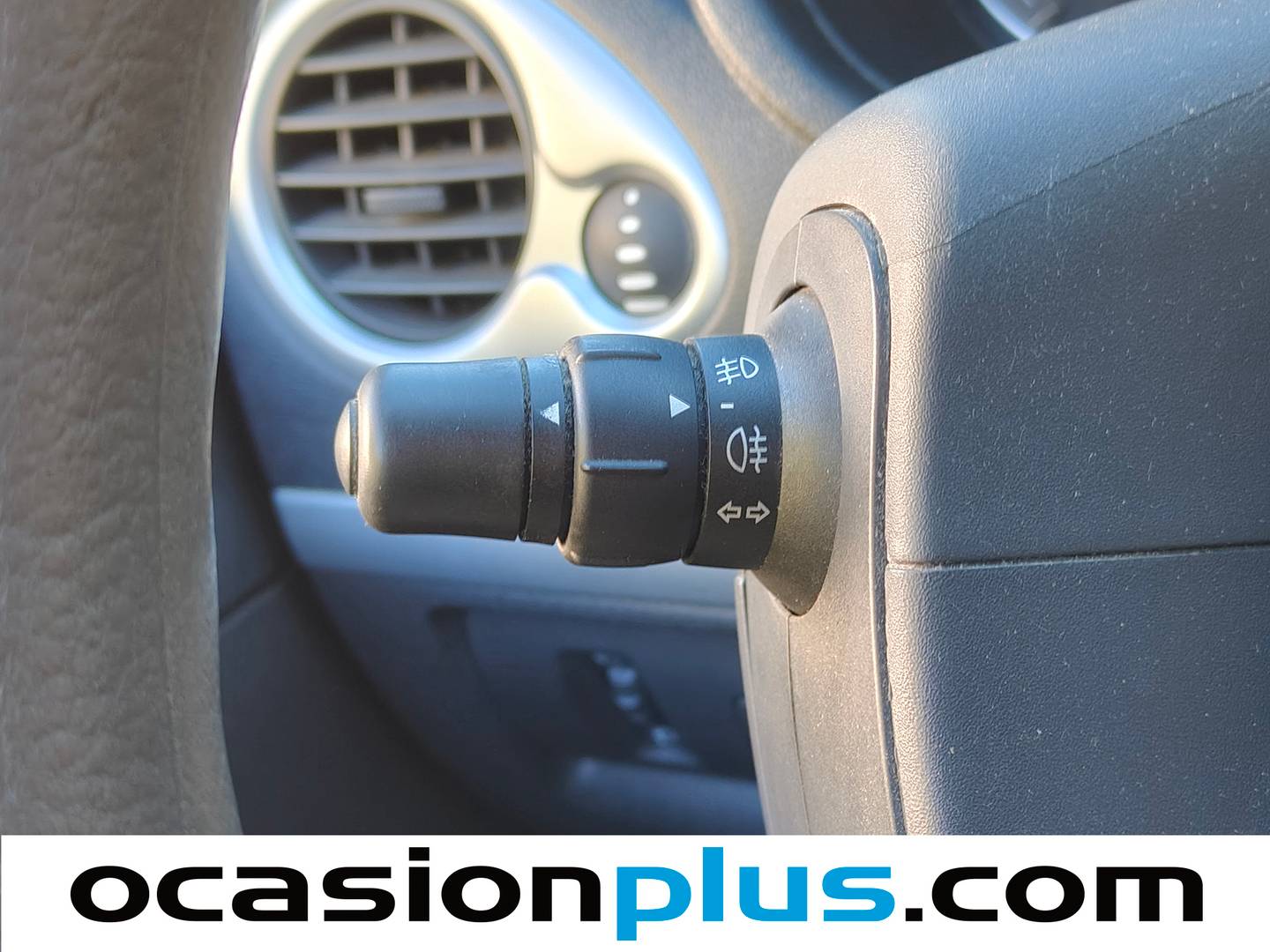 Equipamiento del Renault Clio Renault Clio 1.5 dCi Expression (70 CV)