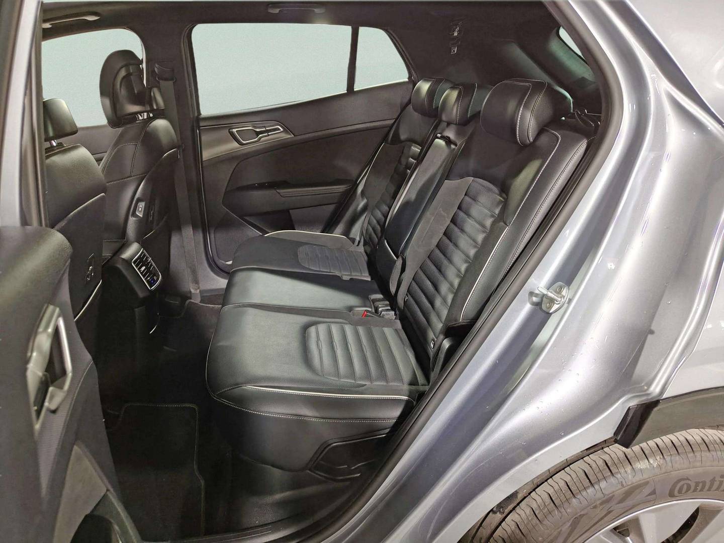 Foto asientos traseros KIA Sportage KIA Sportage 1.6 T-GDi HEV GT Line 4x2 (230 CV)